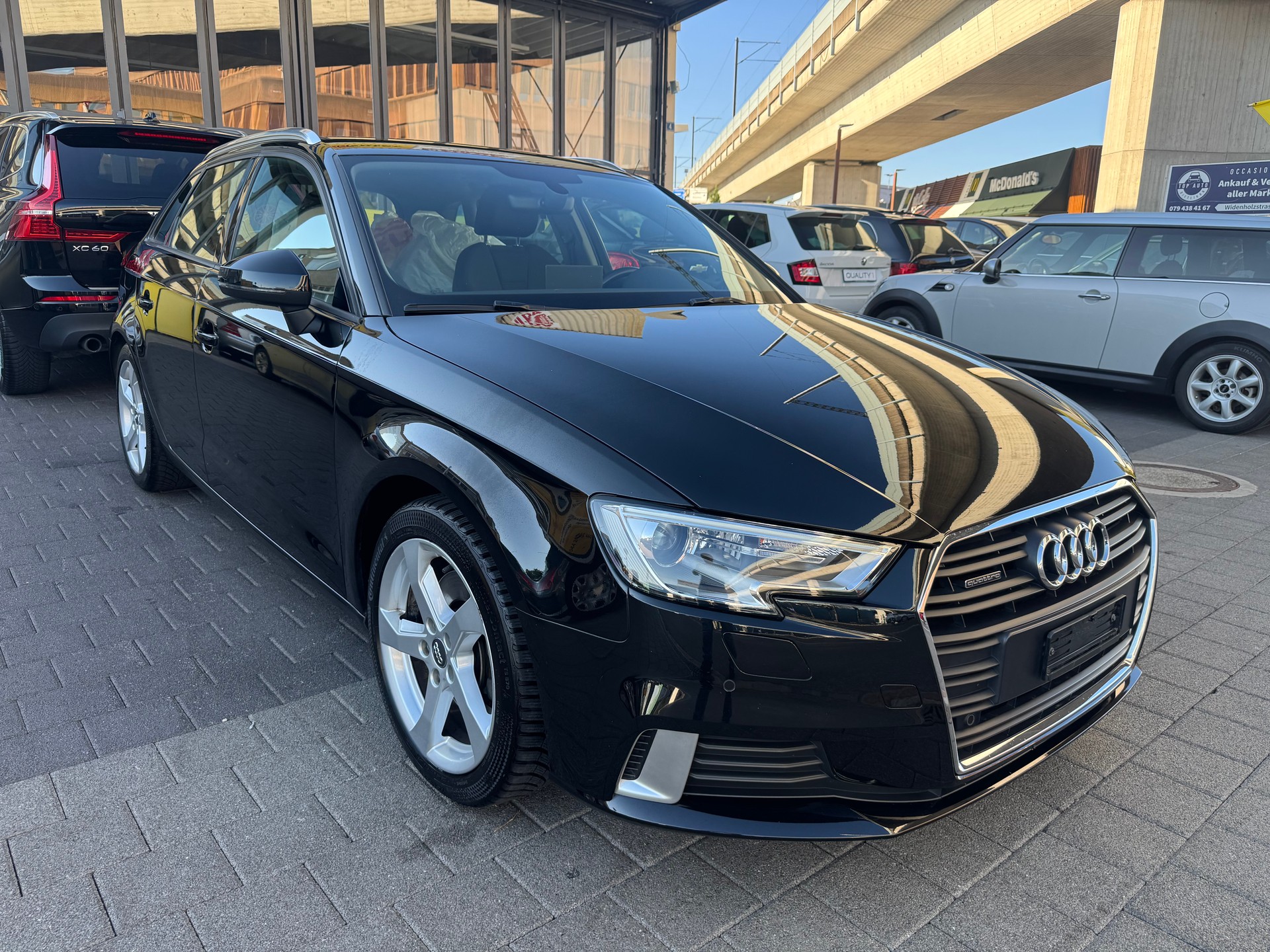 AUDI A3 Sportback 2.0 TFSI Sport quattro S-tronic-image-0