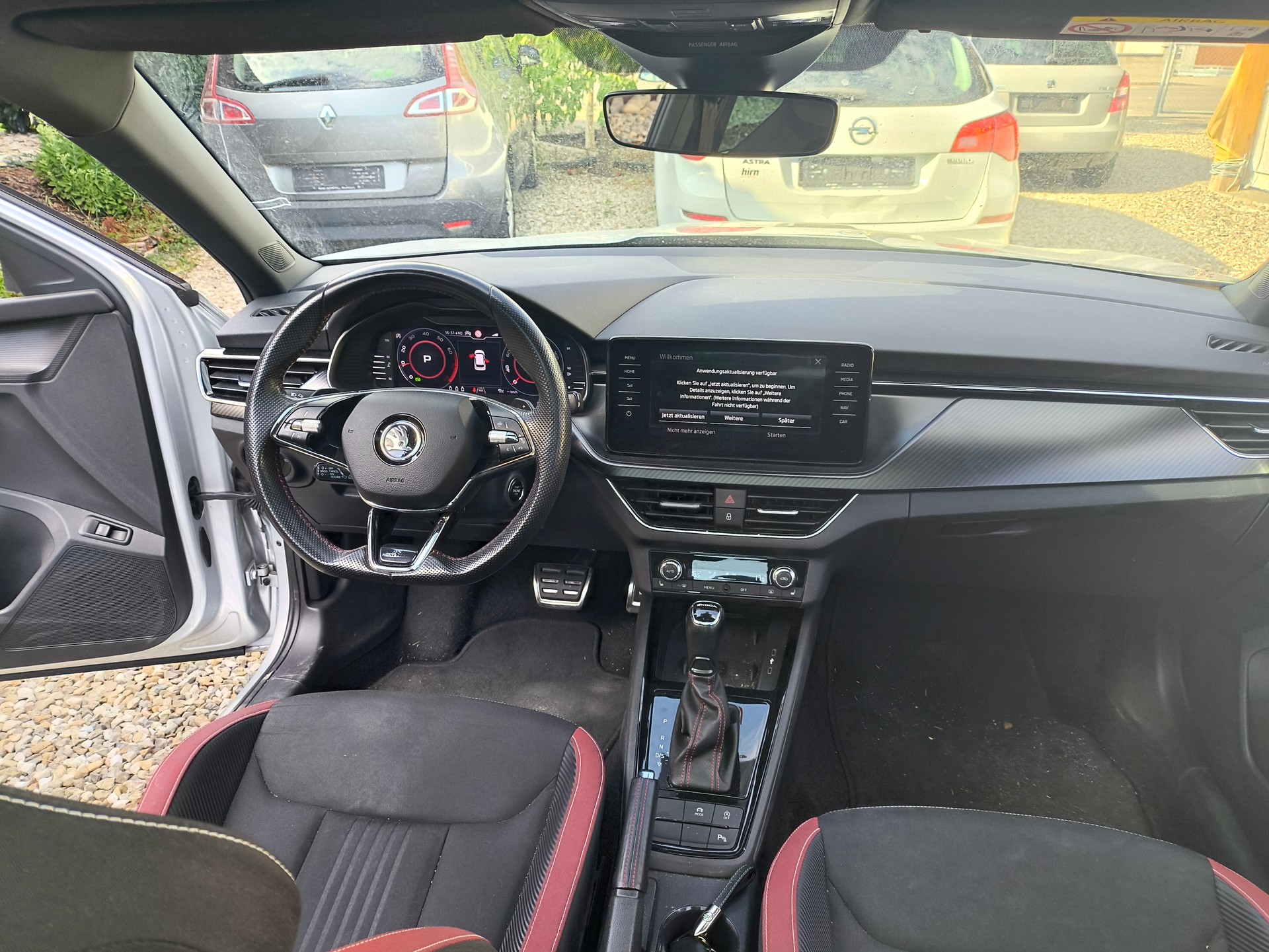 SKODA Kamiq 1.5 TSI ACT Monte Carlo DSG-image-9