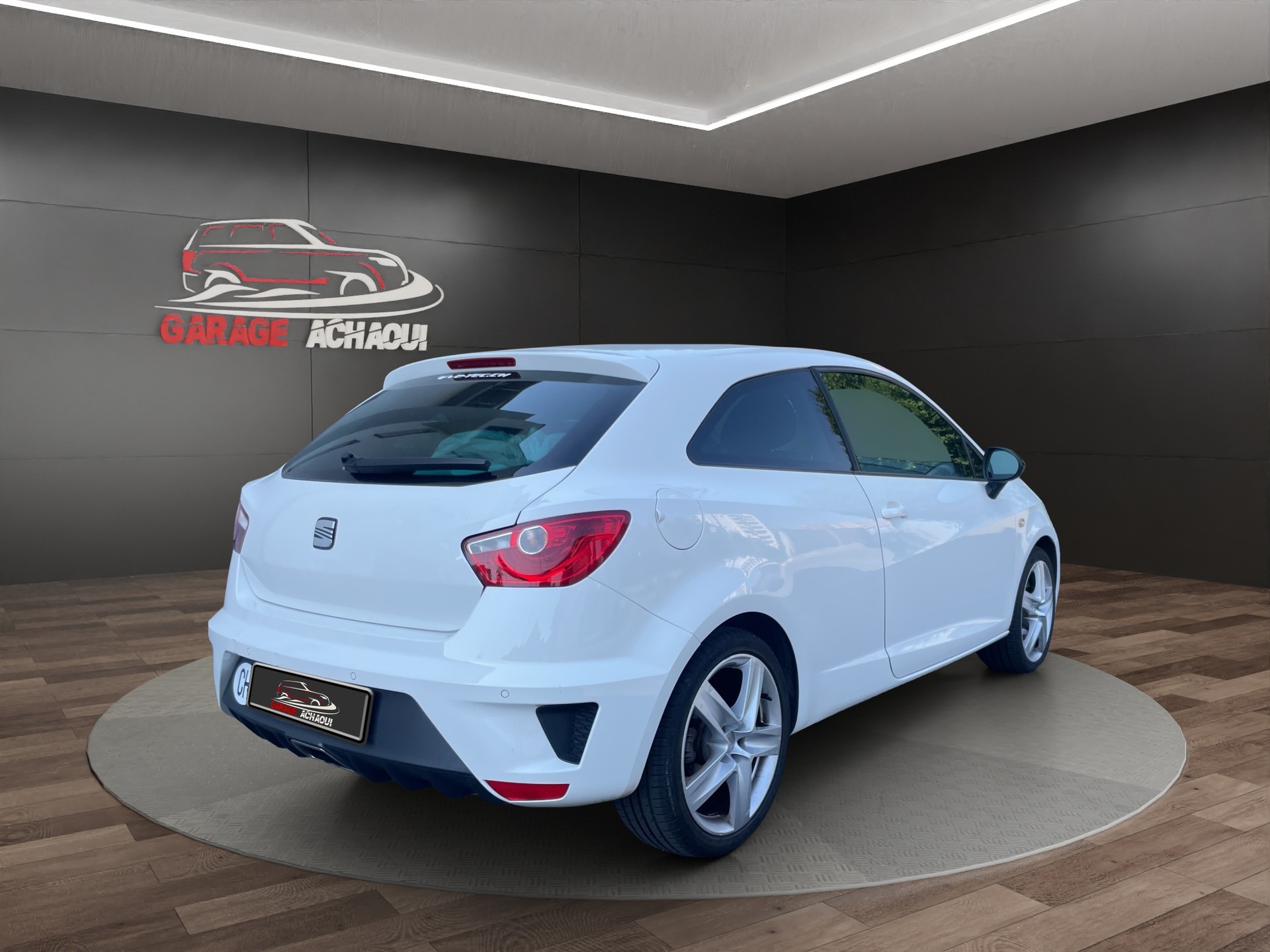 SEAT Ibiza SC 1.4 TSI Cupra DSG-image-5