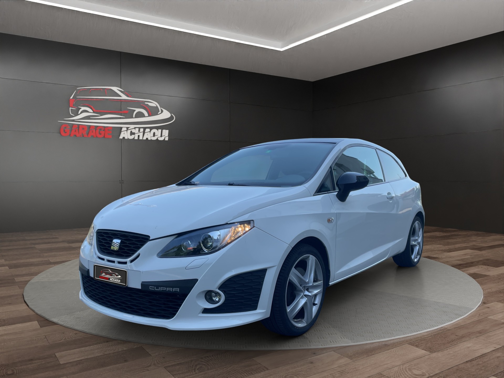 SEAT Ibiza SC 1.4 TSI Cupra DSG-image-1