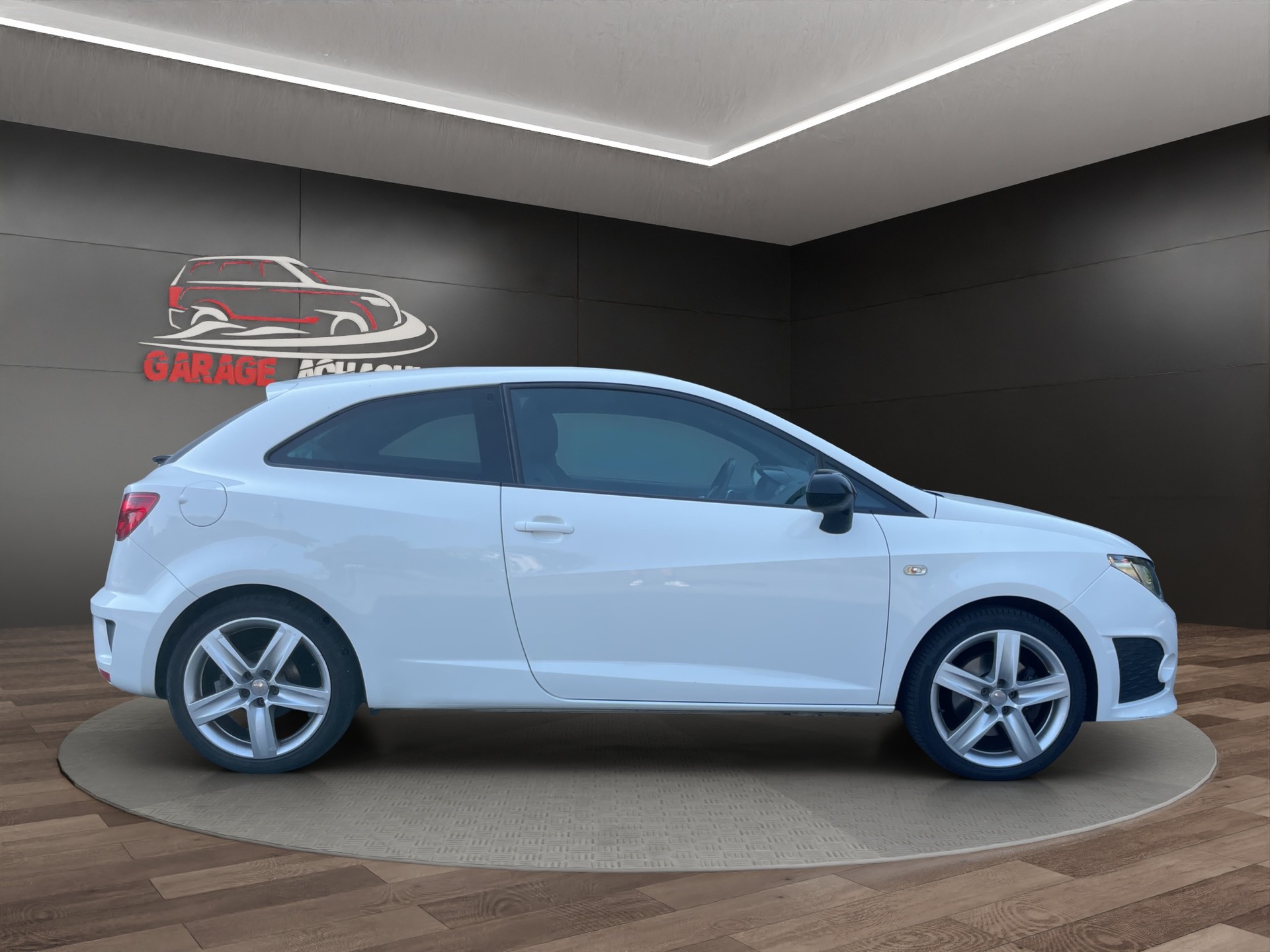 SEAT Ibiza SC 1.4 TSI Cupra DSG-image-6