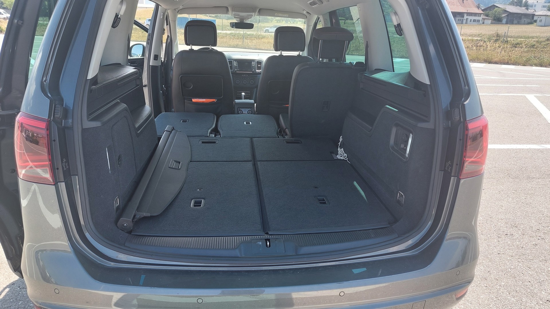 SEAT 2.0 TDI 177 Sw. FR 4x4 DSG S/S-image-2