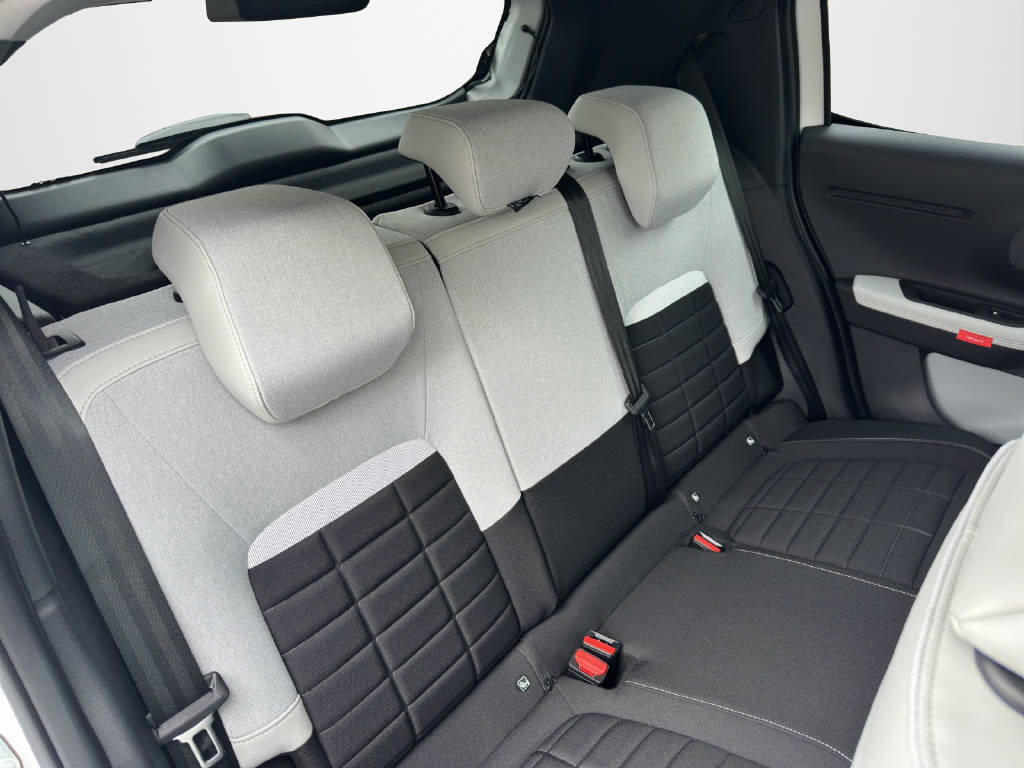 CITROEN C3 1.2 Hybrid Max-image-10