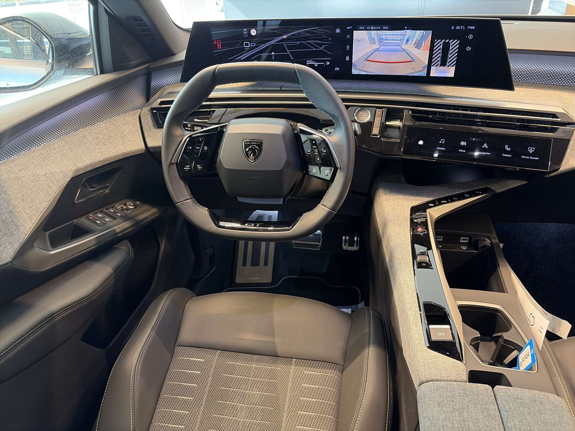 PEUGEOT 5008 145 Hybrid GT 7-Plätzer e-DCS-Automat-image-4