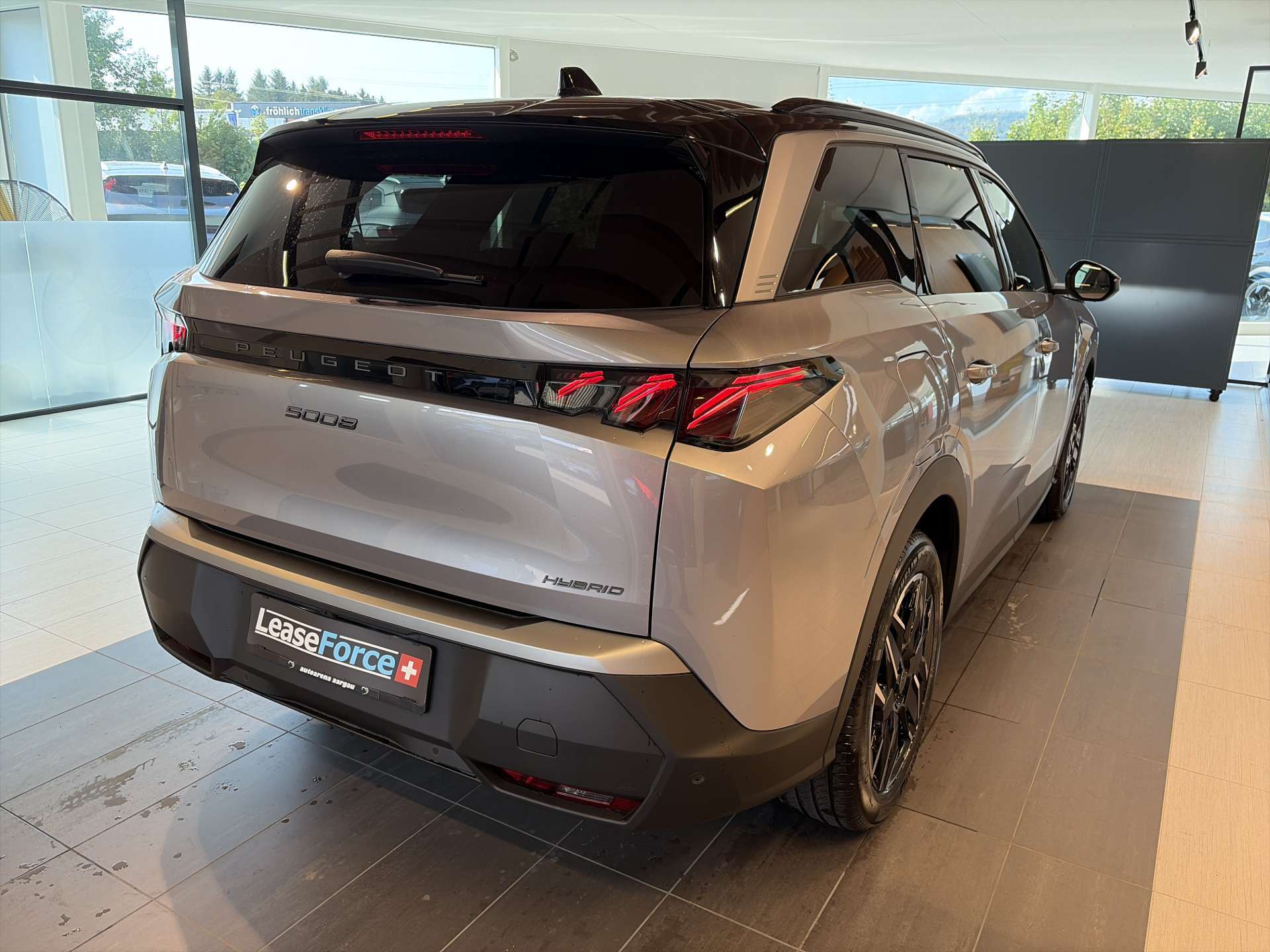 PEUGEOT 5008 145 Hybrid GT 7-Plätzer e-DCS-Automat-image-2