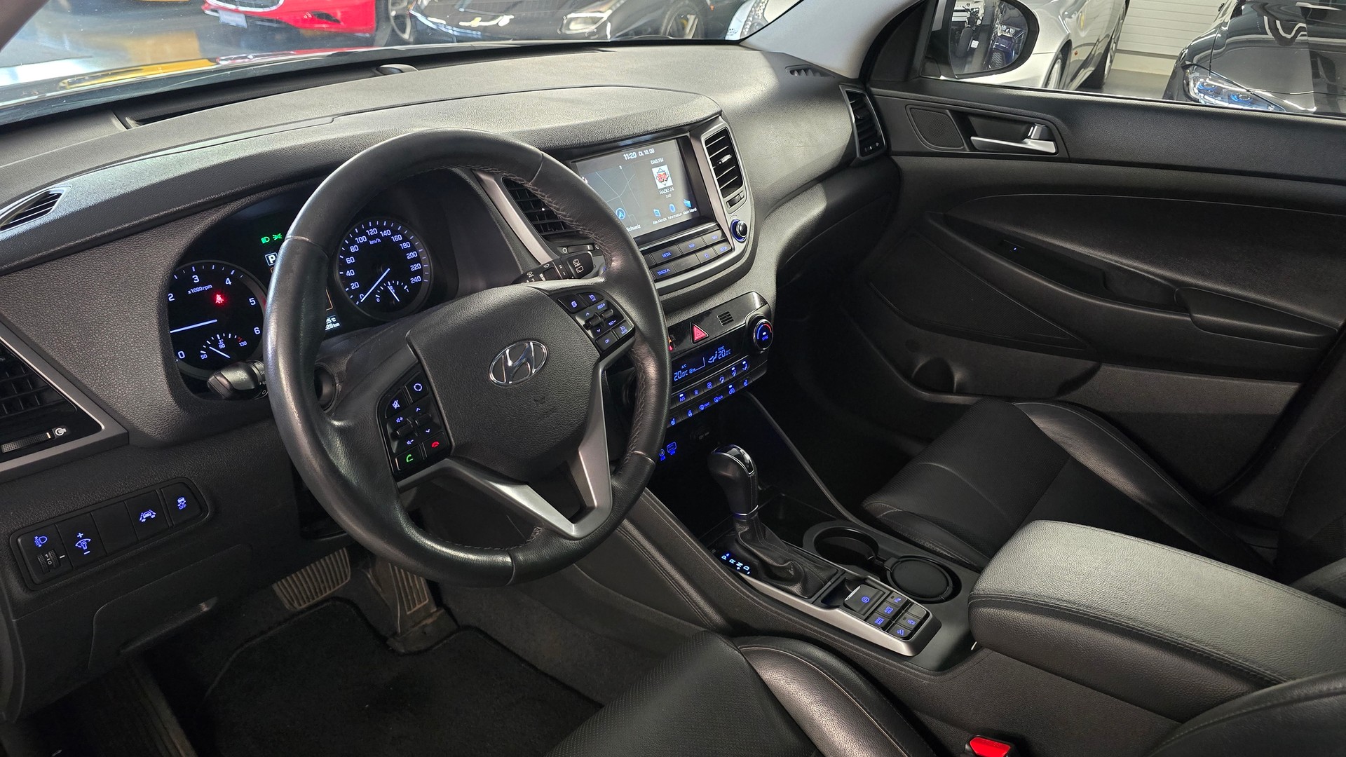 HYUNDAI Tucson 1.7 CRDI 2WD DTC 7-image-16