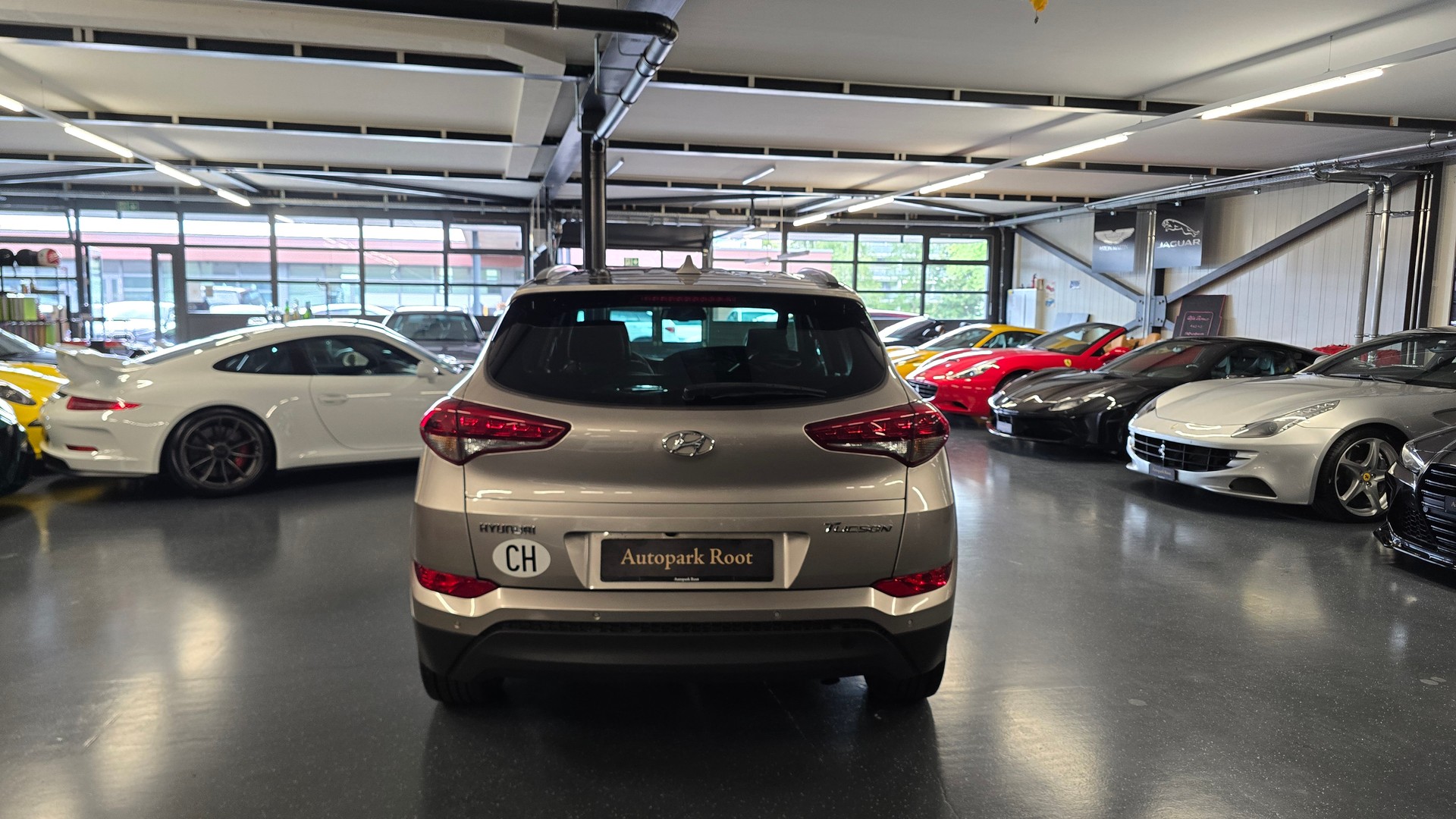 HYUNDAI Tucson 1.7 CRDI 2WD DTC 7-image-6