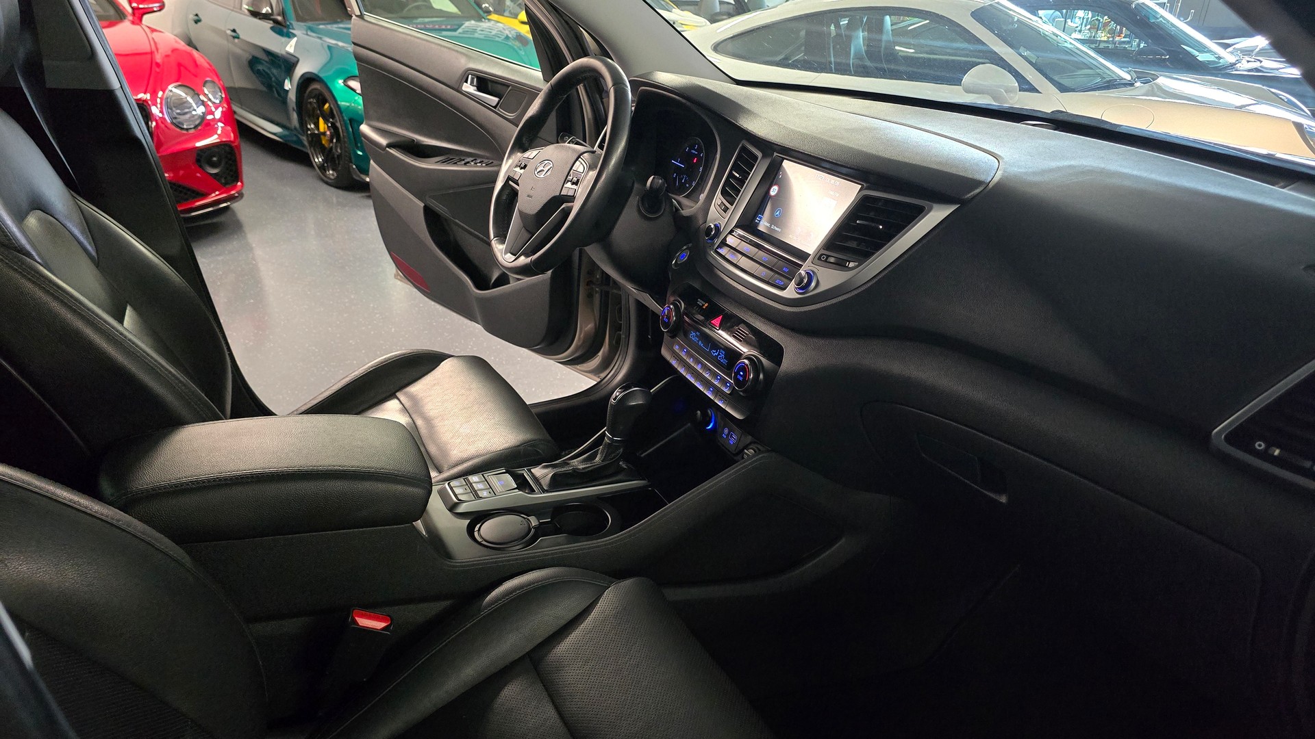 HYUNDAI Tucson 1.7 CRDI 2WD DTC 7-image-17