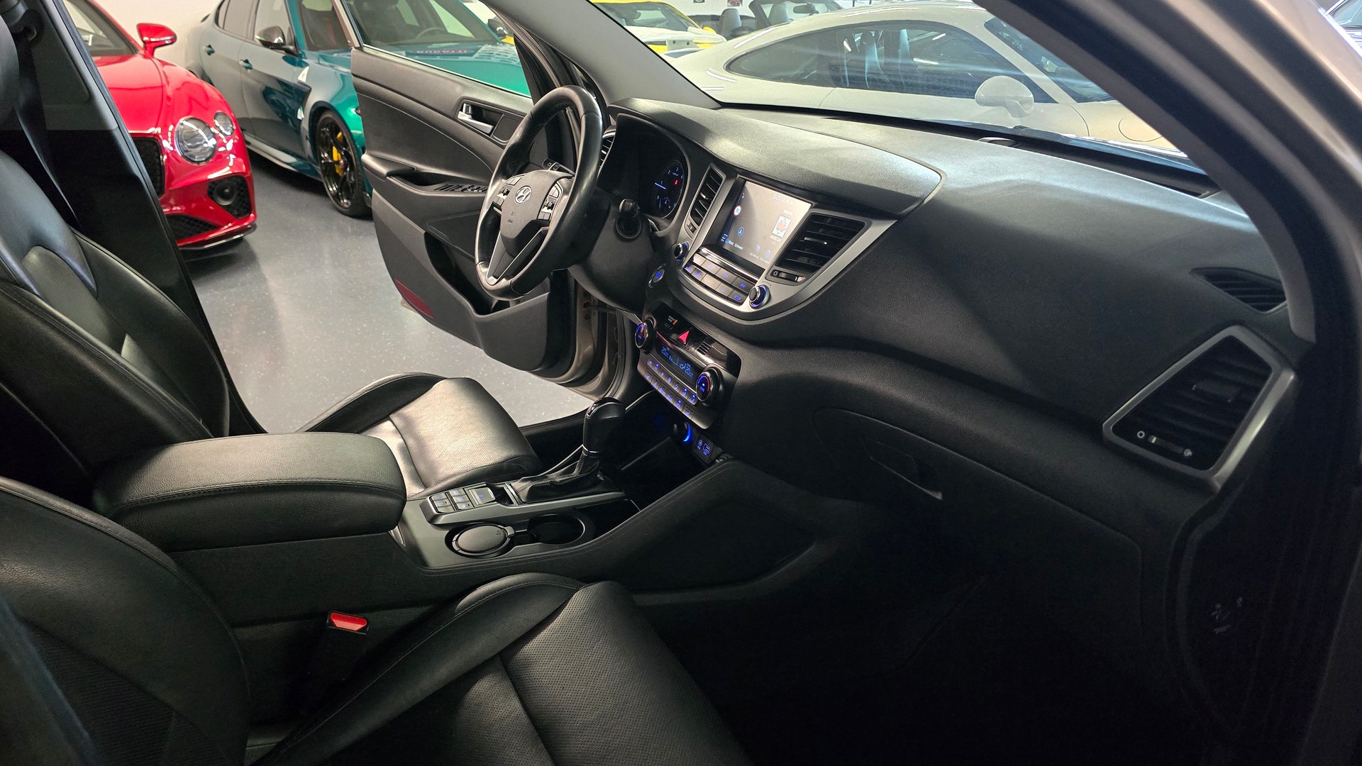 HYUNDAI Tucson 1.7 CRDI 2WD DTC 7-image-19
