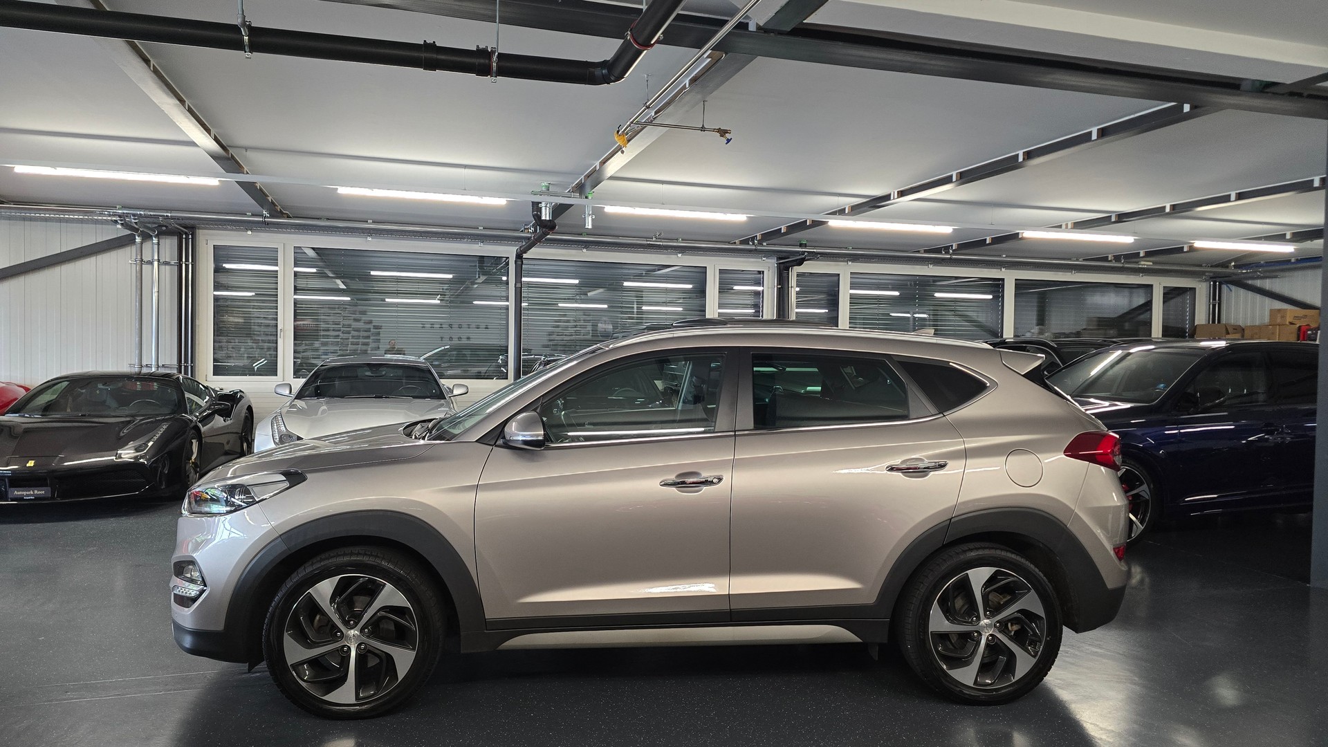 HYUNDAI Tucson 1.7 CRDI 2WD DTC 7-image-9
