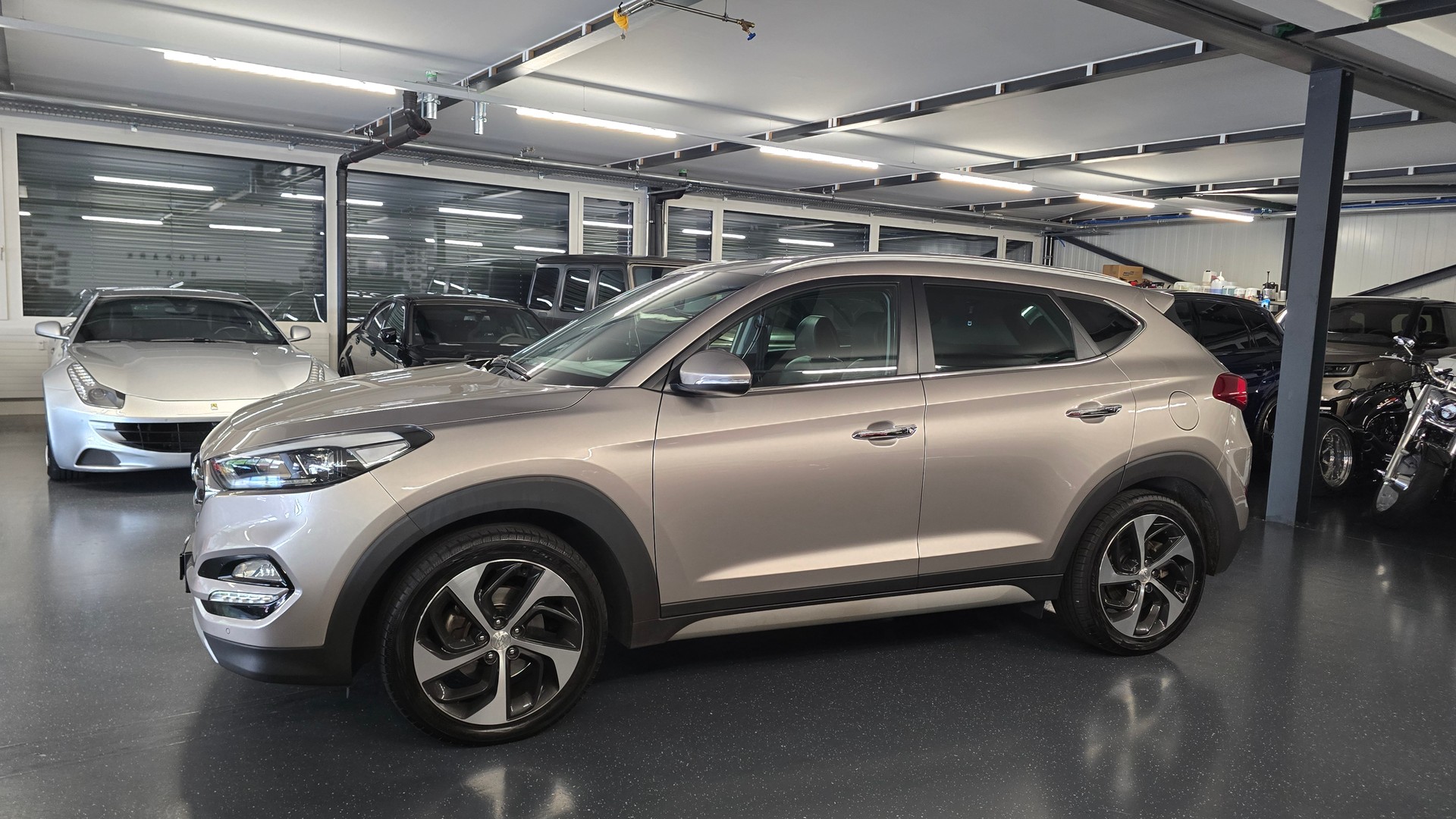 HYUNDAI Tucson 1.7 CRDI 2WD DTC 7-image-10
