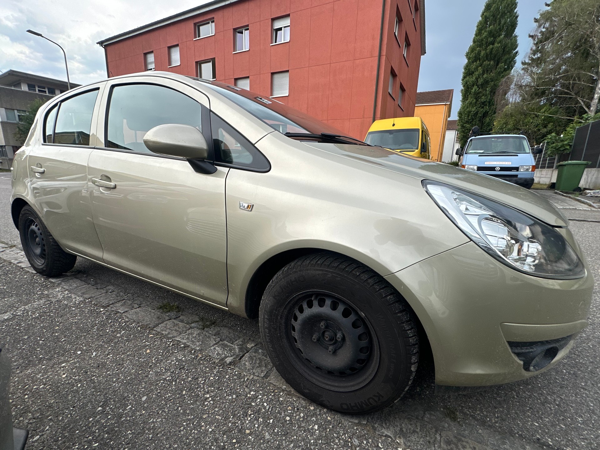 OPEL Corsa 1.4 TP Enjoy Automatic-image-1