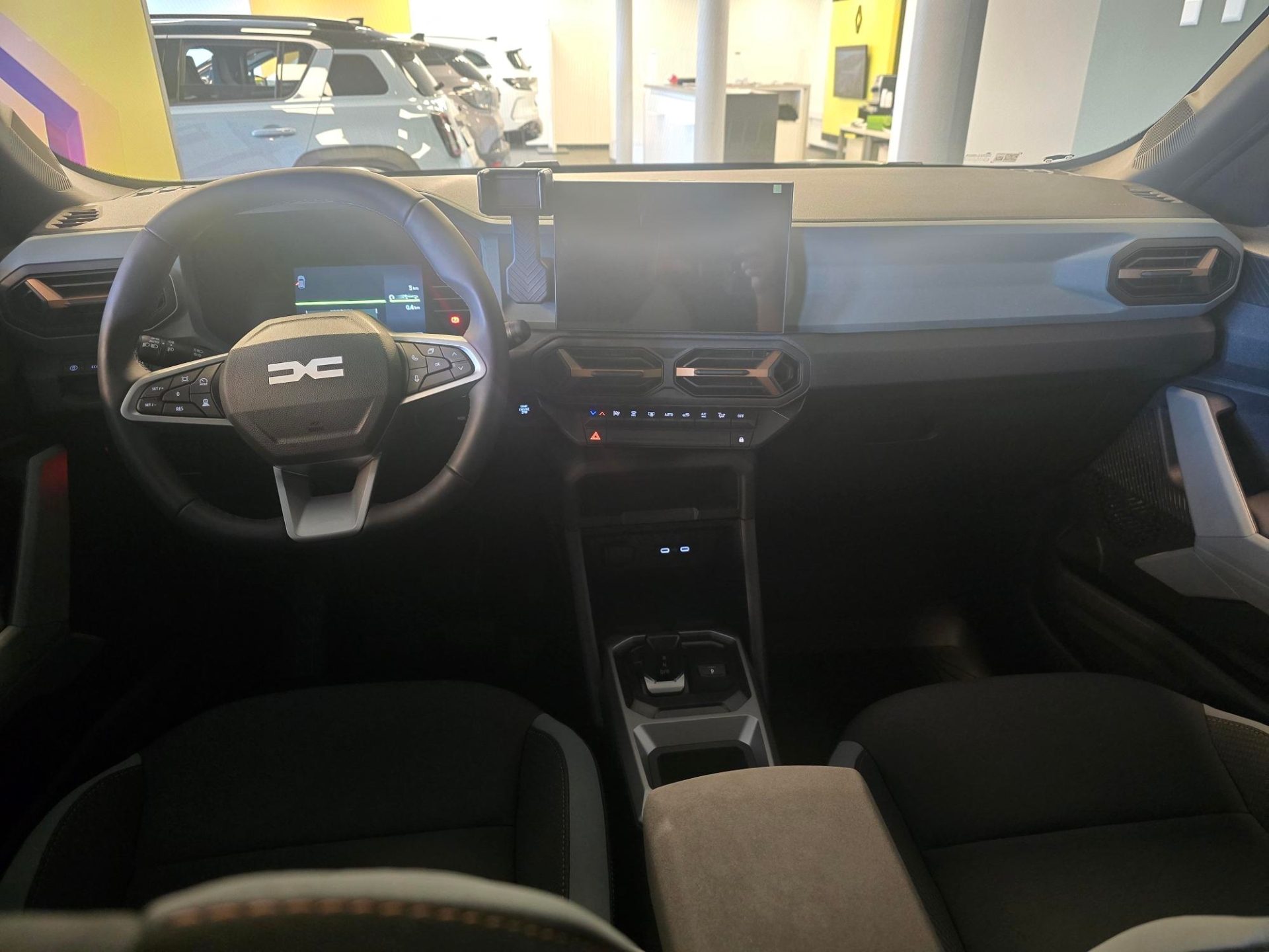 DACIA DUSTER-image-4