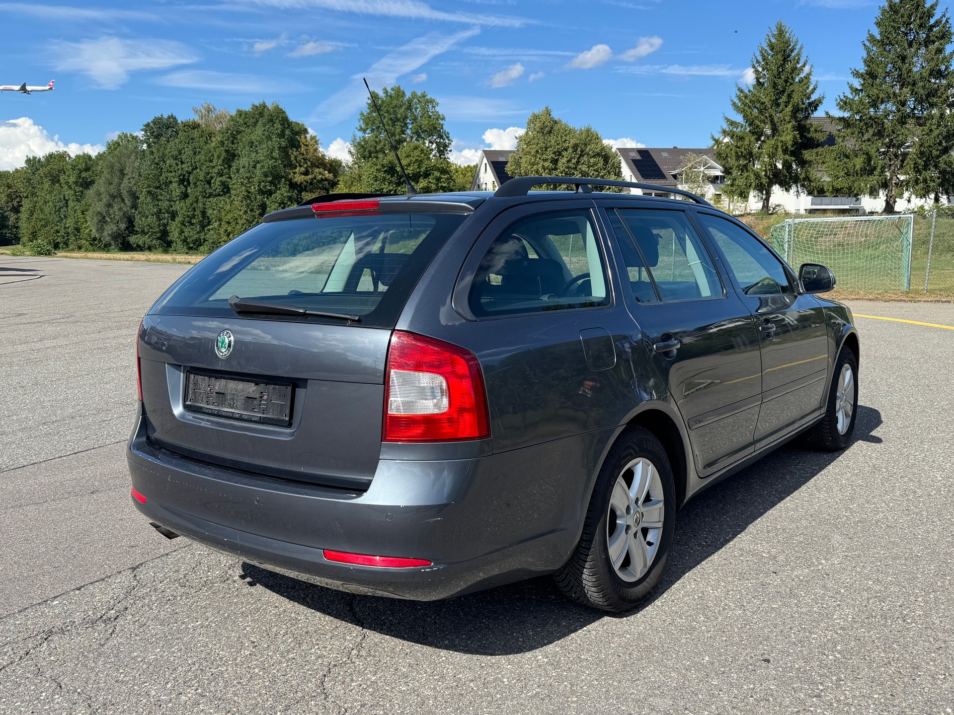 SKODA Octavia Combi 1.8 TSI Laurin & Klement 4x4-image-7