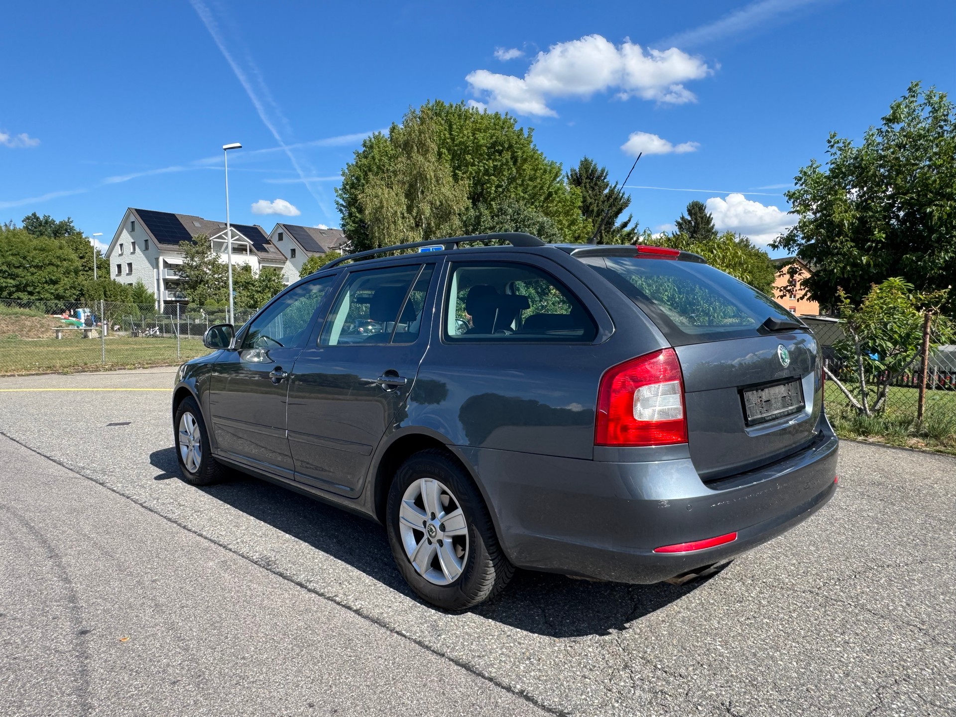 SKODA Octavia Combi 1.8 TSI Laurin & Klement 4x4-image-4