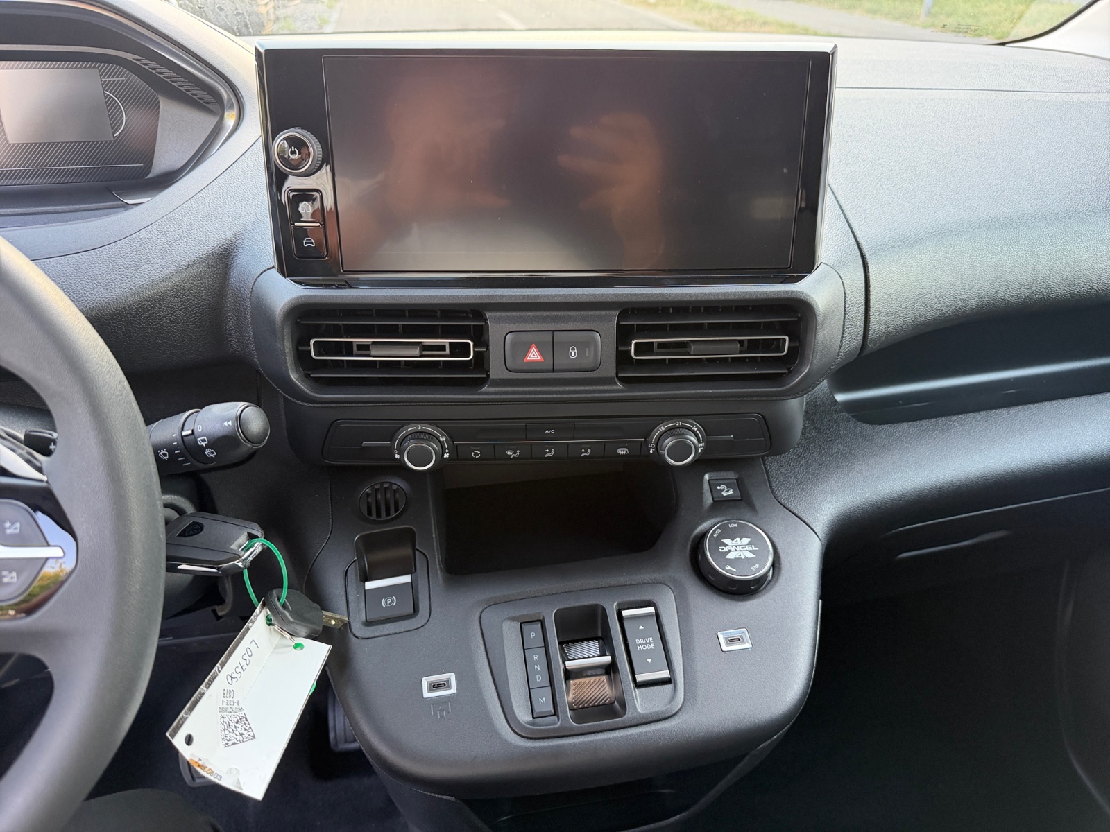 PEUGEOT Partner 1.5 Blue HDi Standard 1000kg 4x4 EAT8-image-8