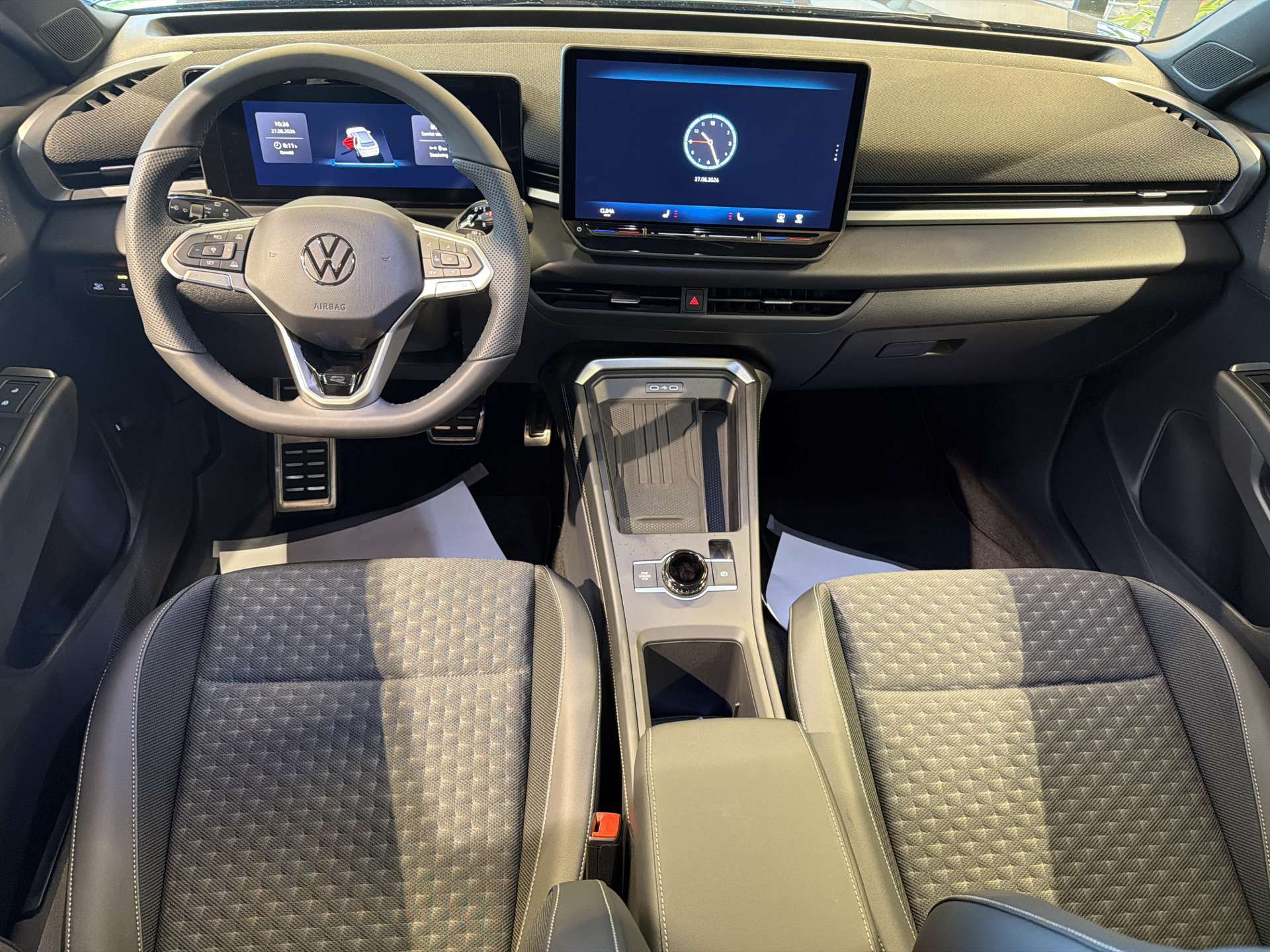 VW T-Roc 1.5 eTSi mHEV R-Line DSG-Automat-image-14