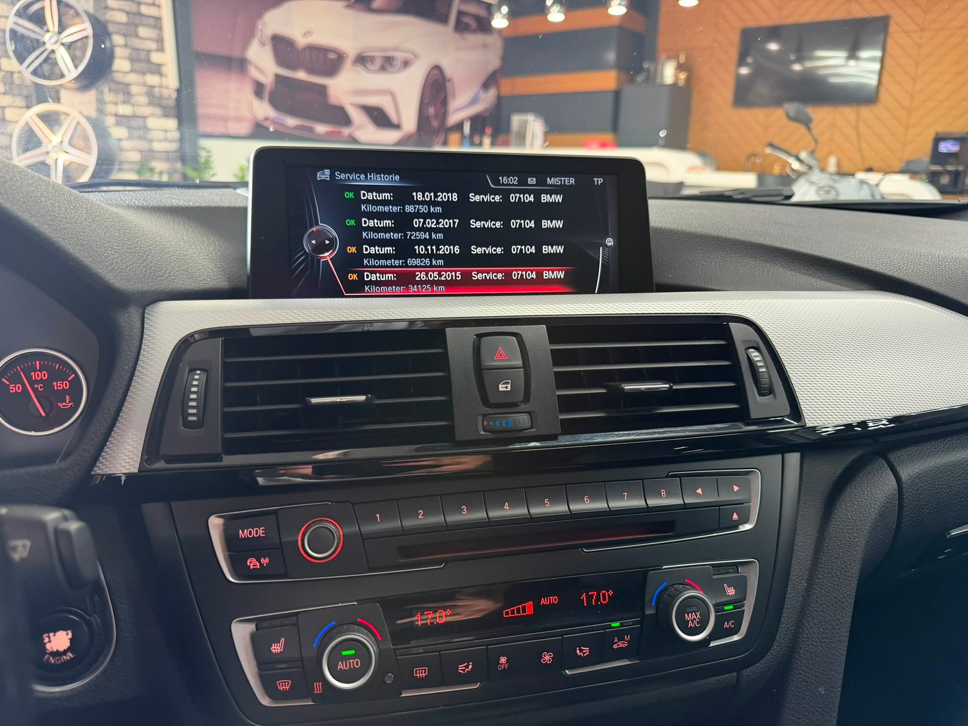 BMW 320d xDrive Touring Steptronic-image-15