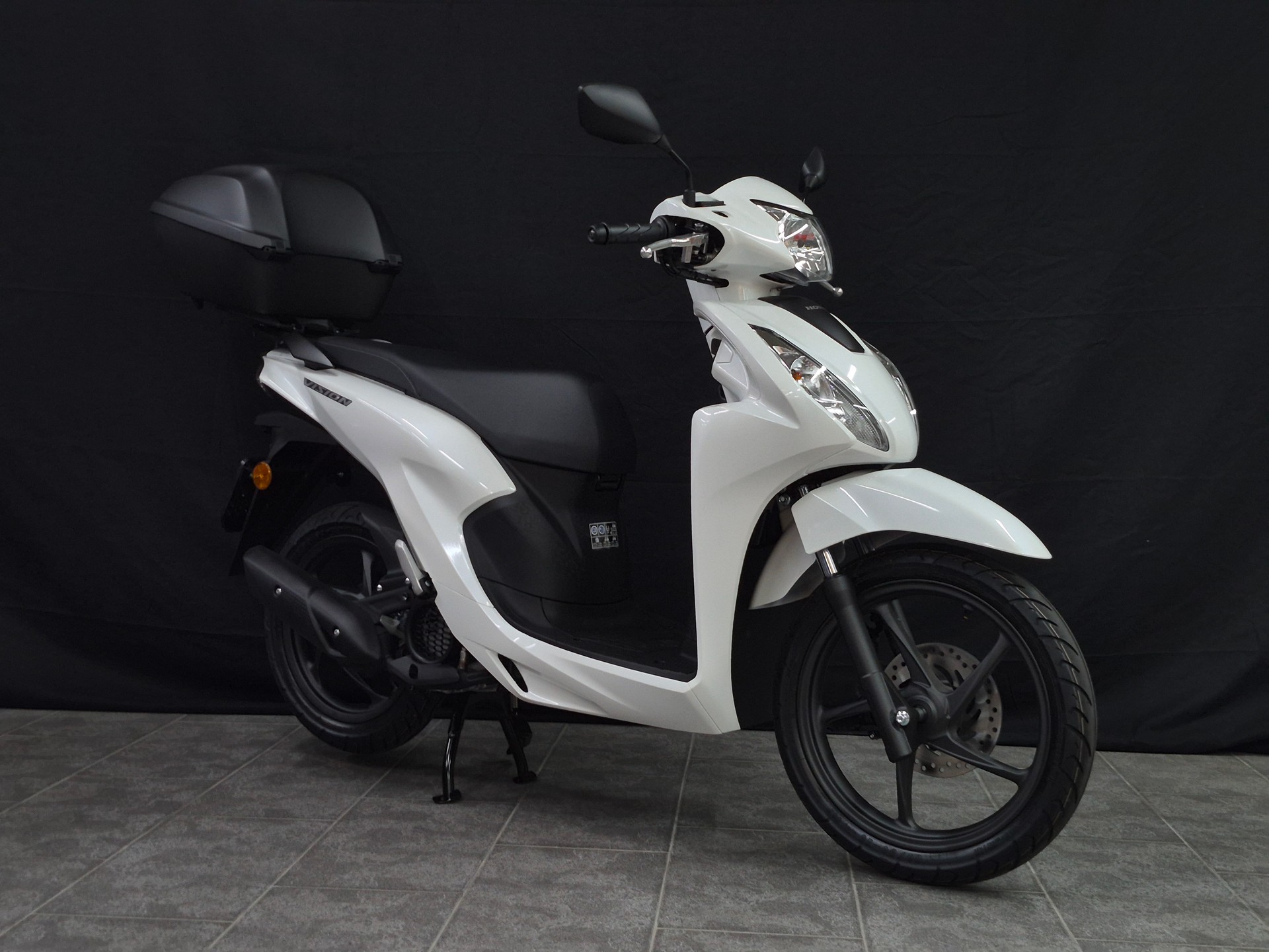 HONDA NSC Vision 110-showroom-element-3