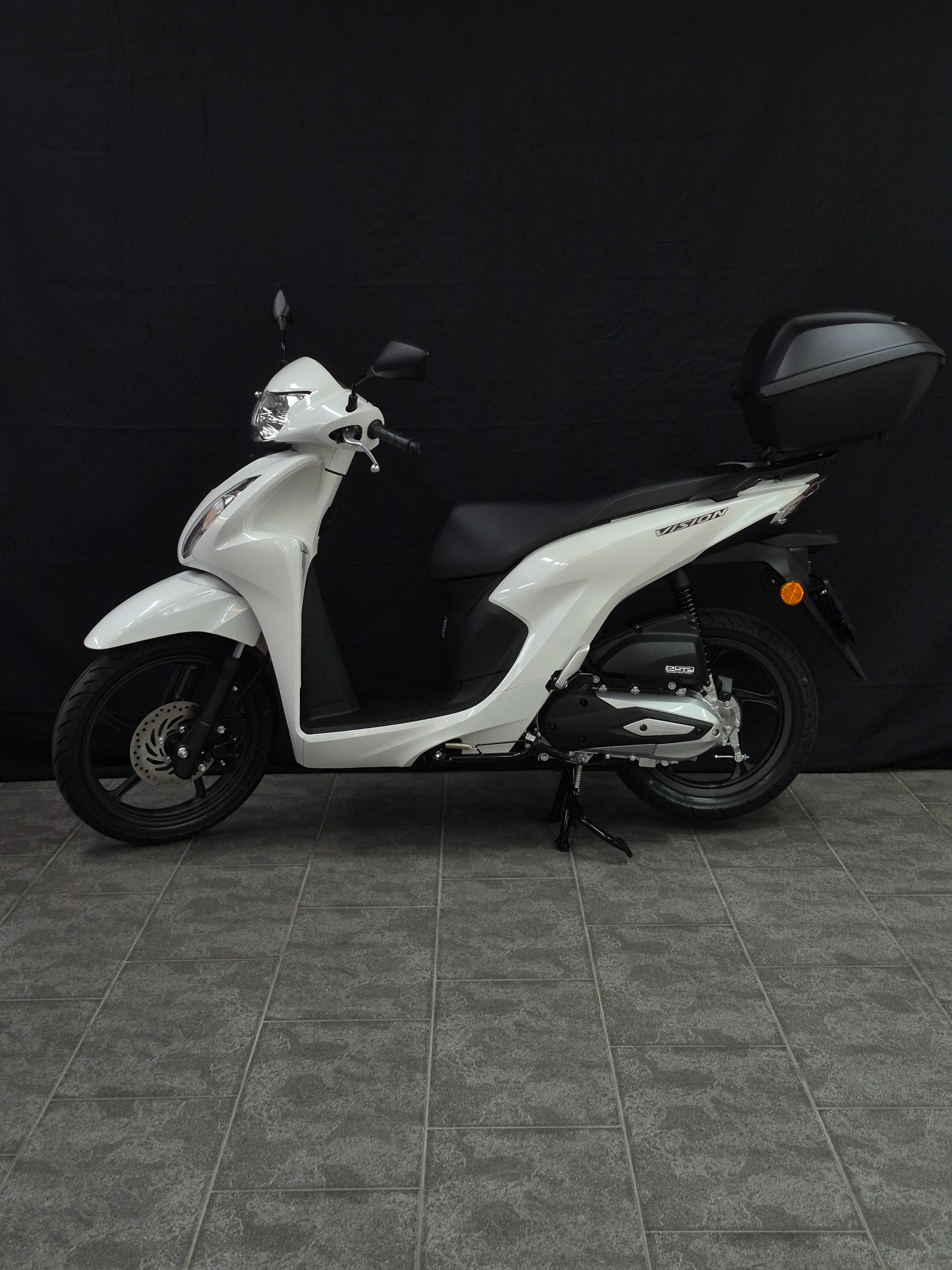HONDA NSC Vision 110-showroom-element-2