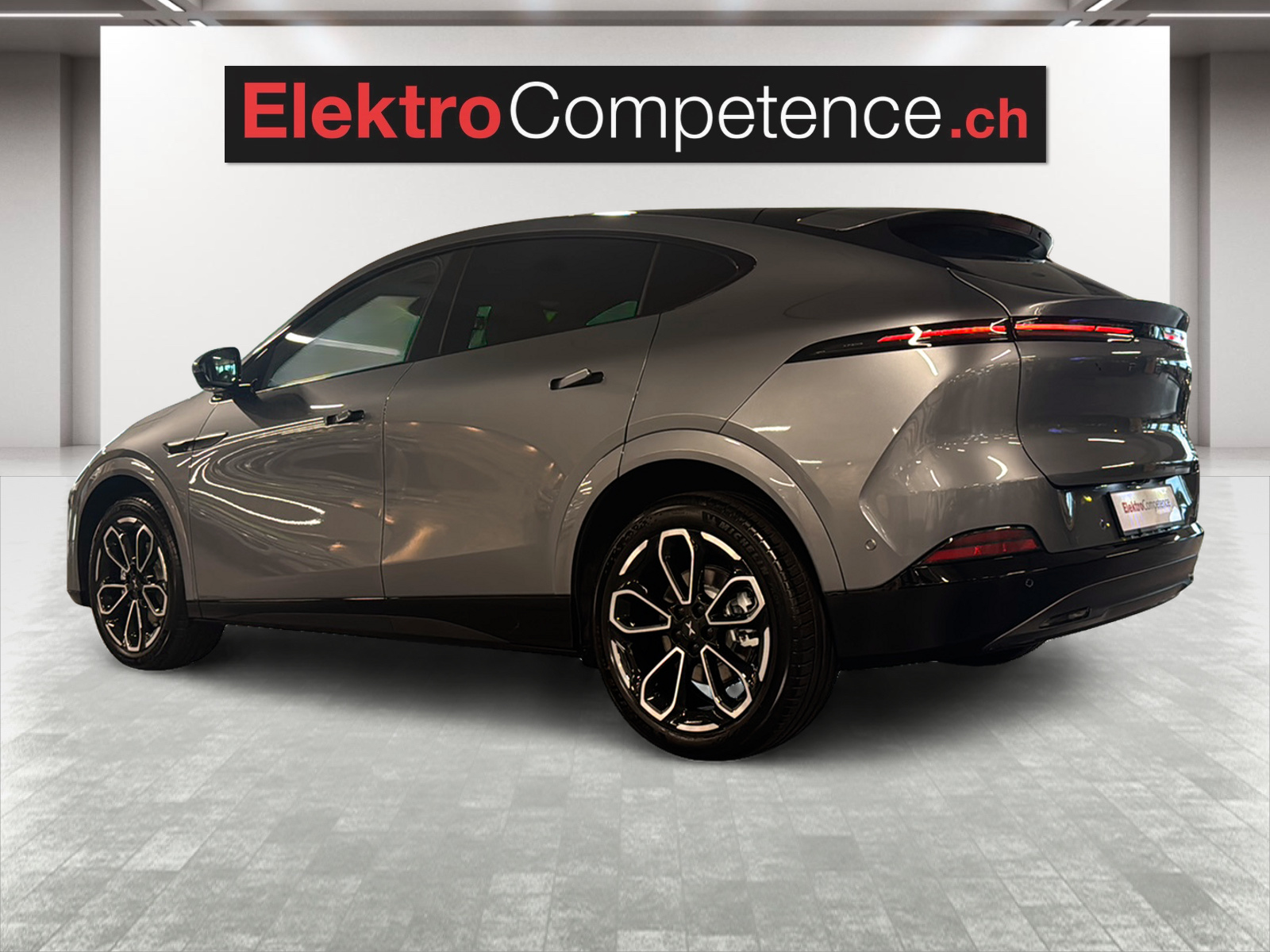 XPENG G6 80kWh Performance AWD-image-5
