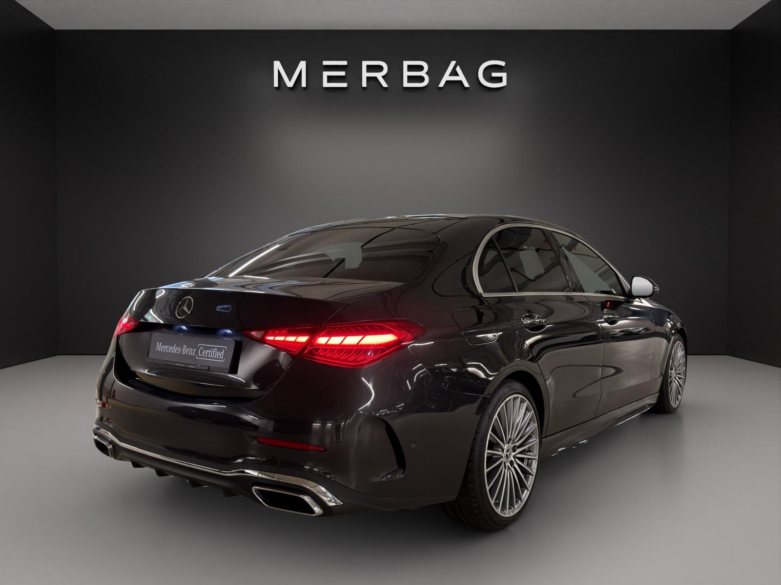 MERCEDES-BENZ C 200 4Matic AMG Line-image-2
