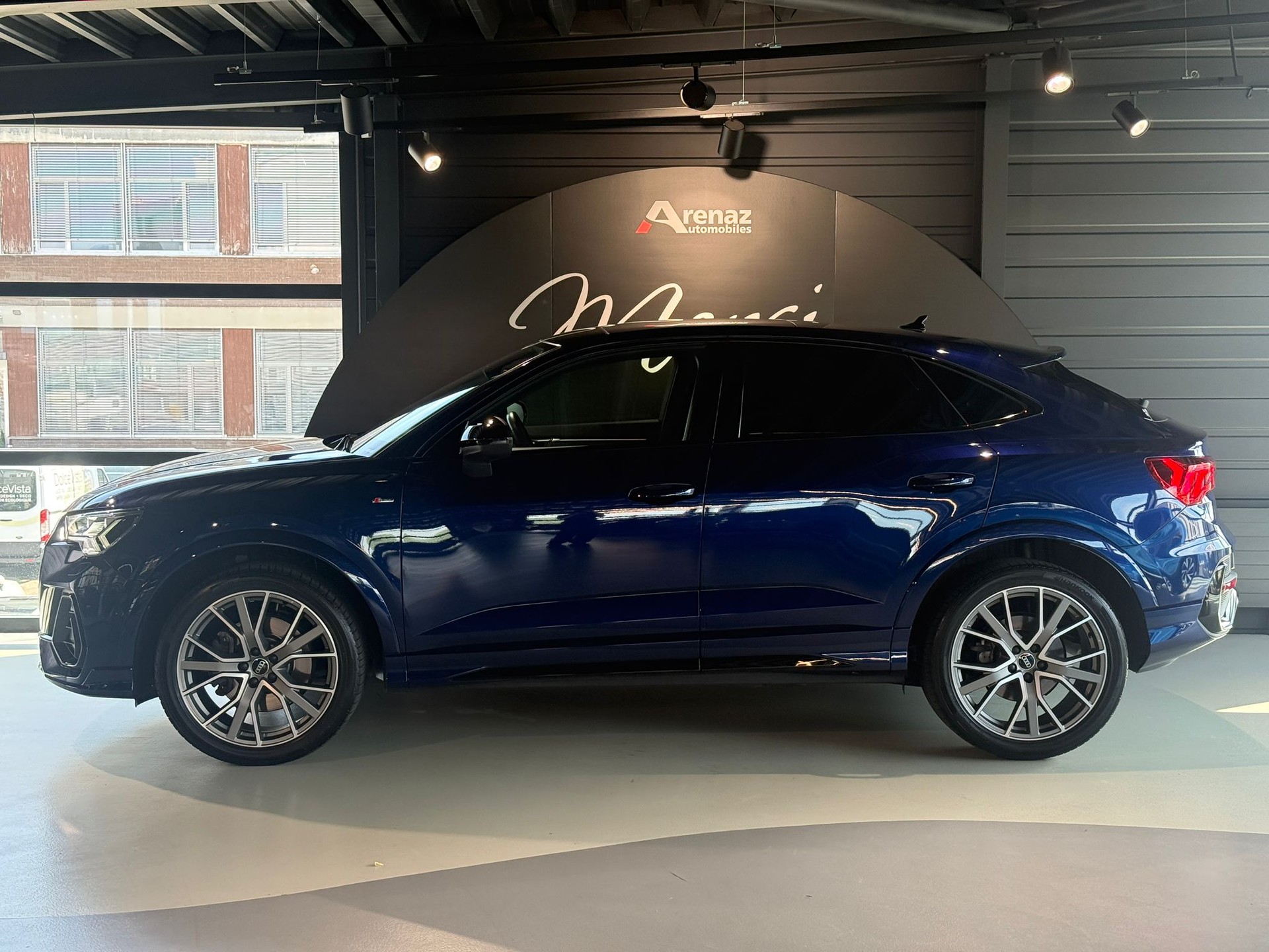 AUDI Q3 Sportback 45 TFSI S line quattro S-tronic-image-3