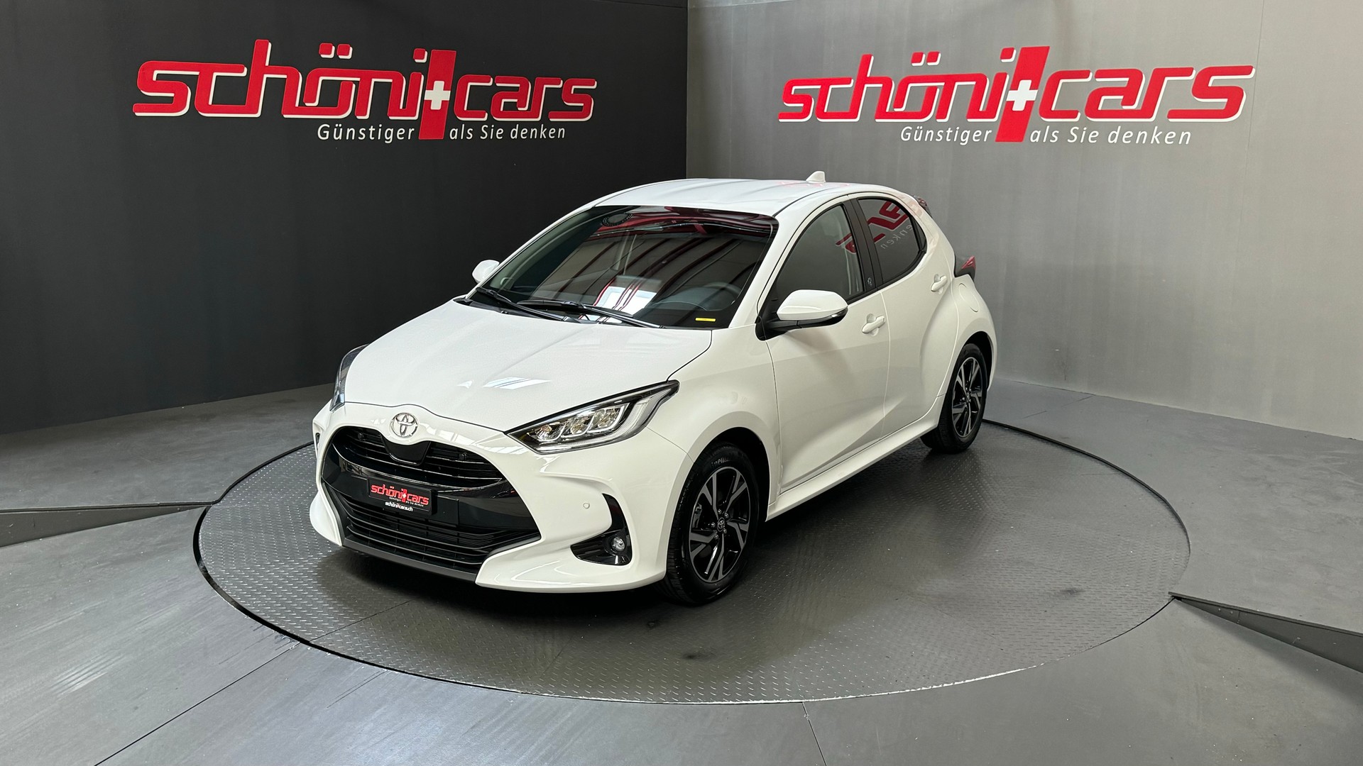 TOYOTA Yaris 1.5 Trend e-CVT-image-1