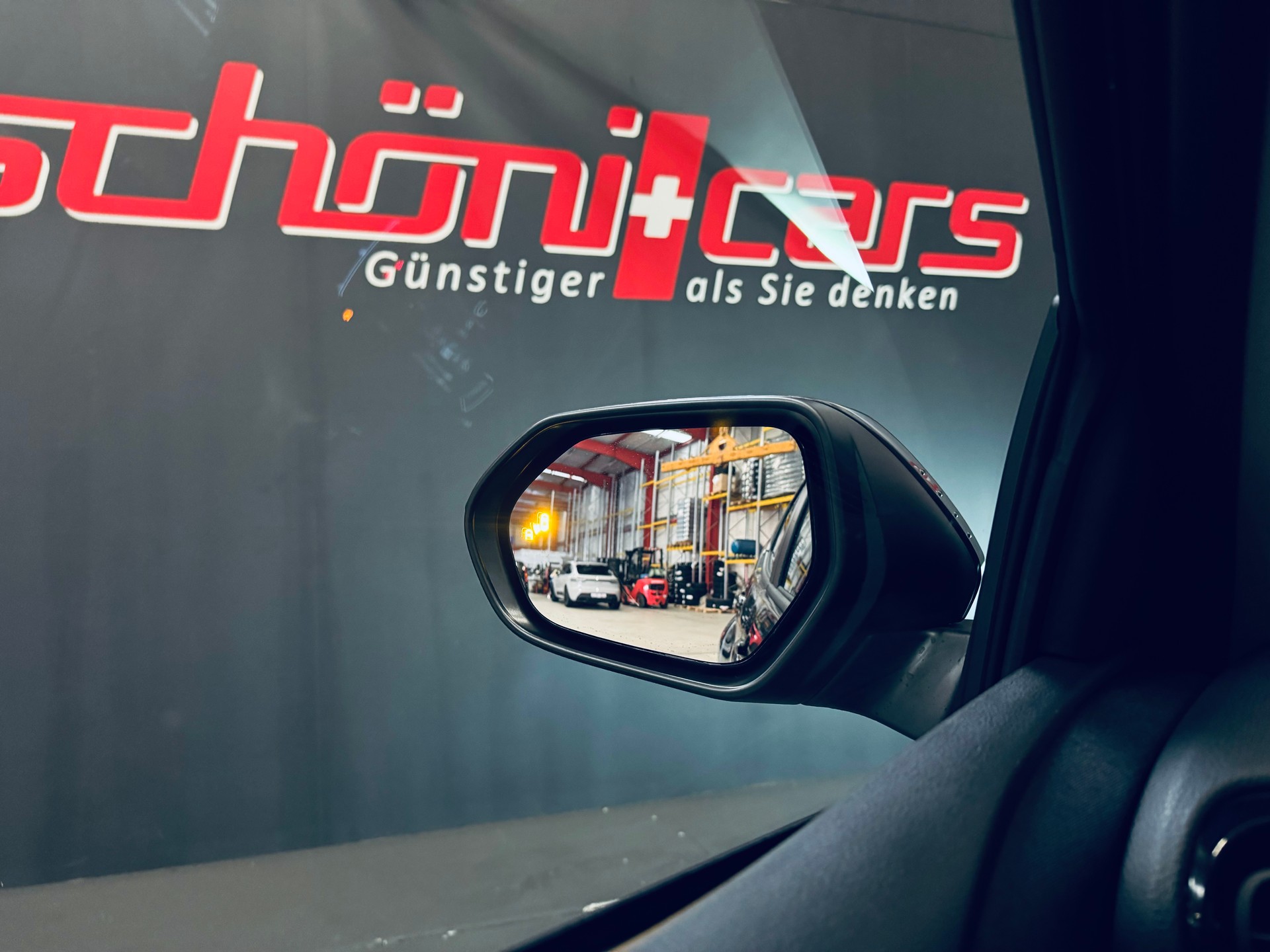 TOYOTA Yaris 1.5 Trend e-CVT-image-28