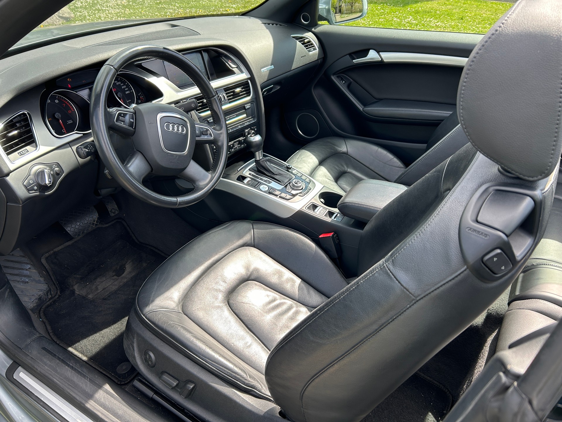 AUDI 3.2 V6 FSI M-Tronic-image-4