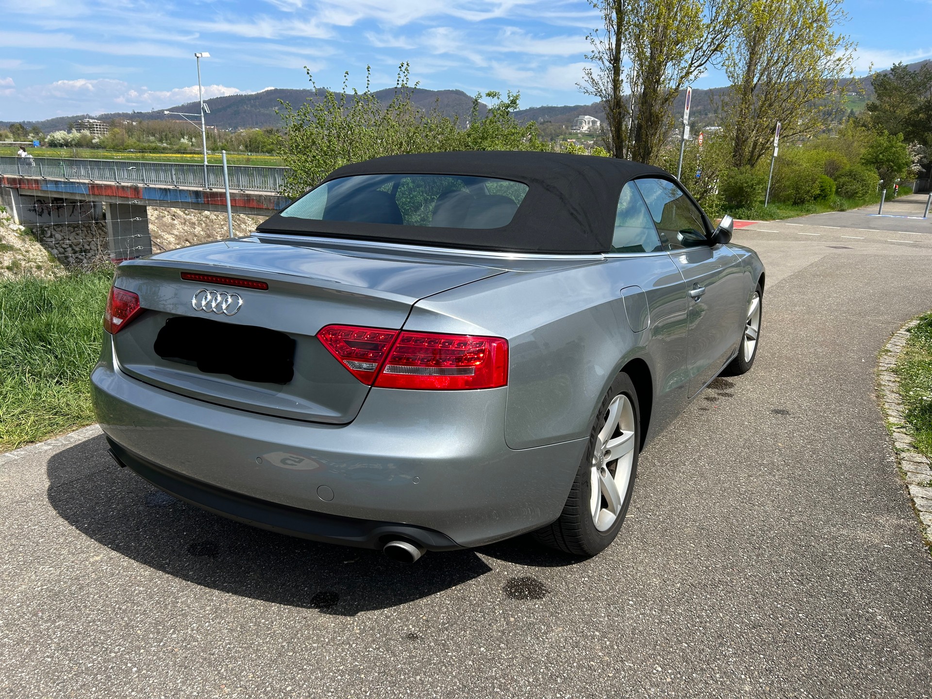 AUDI 3.2 V6 FSI M-Tronic-image-1