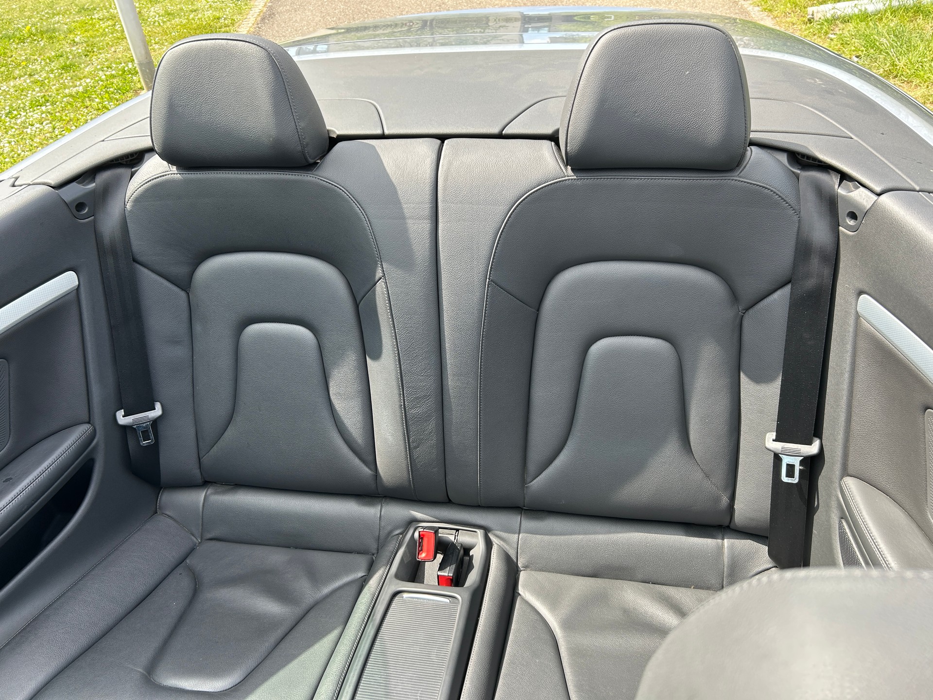 AUDI 3.2 V6 FSI M-Tronic-image-5