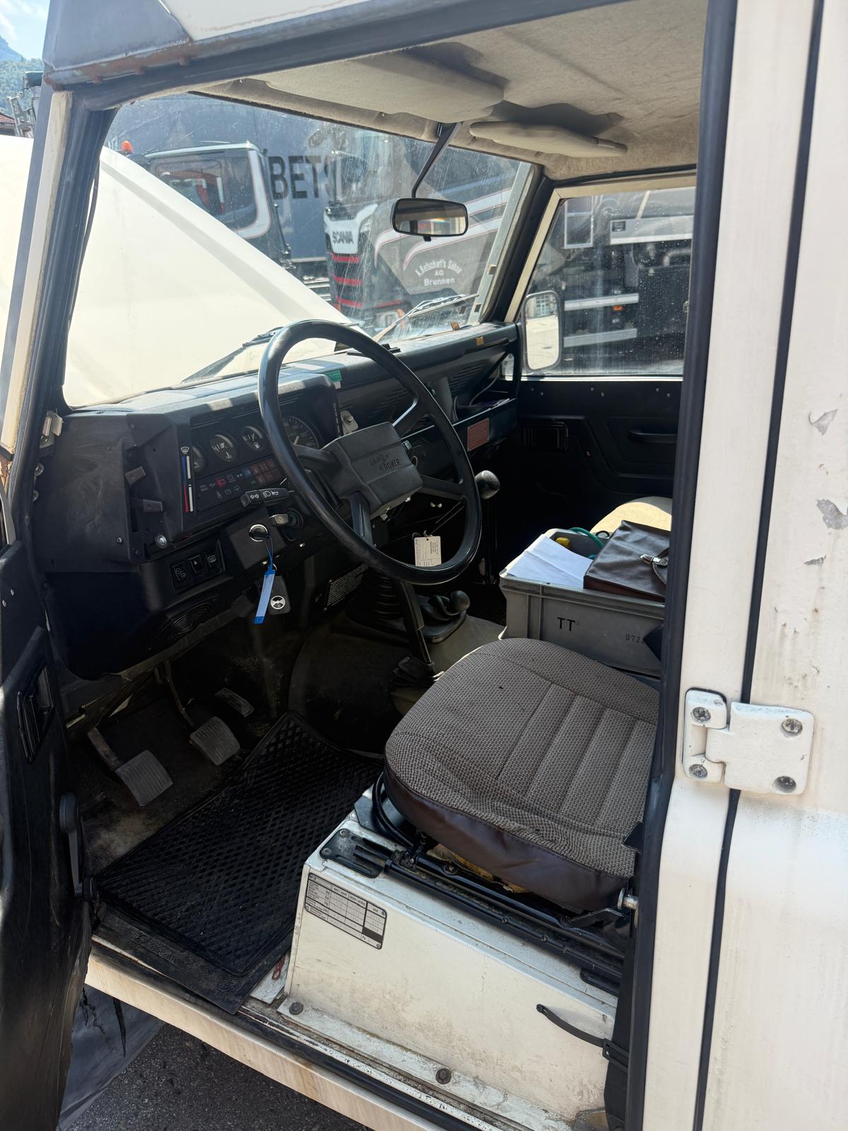 LAND ROVER V8-image-3
