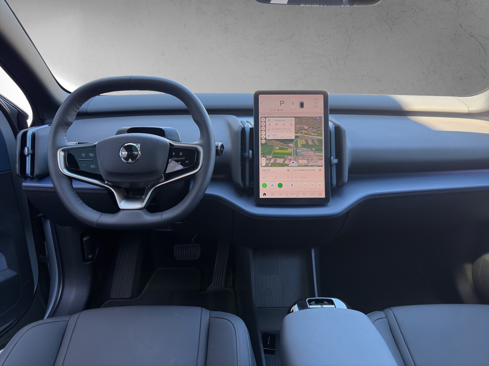 VOLVO EX30 E60 69kWh Twin Ultra-image-11