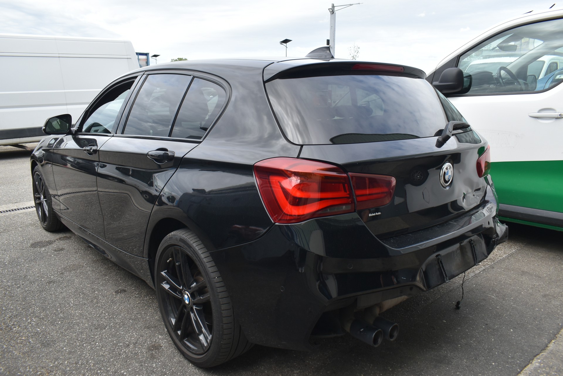 BMW 120d xDrive Edition Sport Line Steptronic-image-11