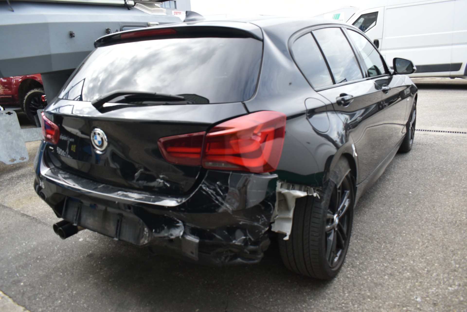 BMW 120d xDrive Edition Sport Line Steptronic-image-9