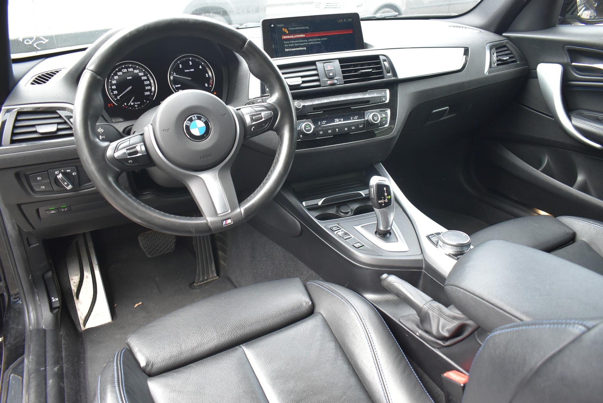 BMW 120d xDrive Edition Sport Line Steptronic-image-6