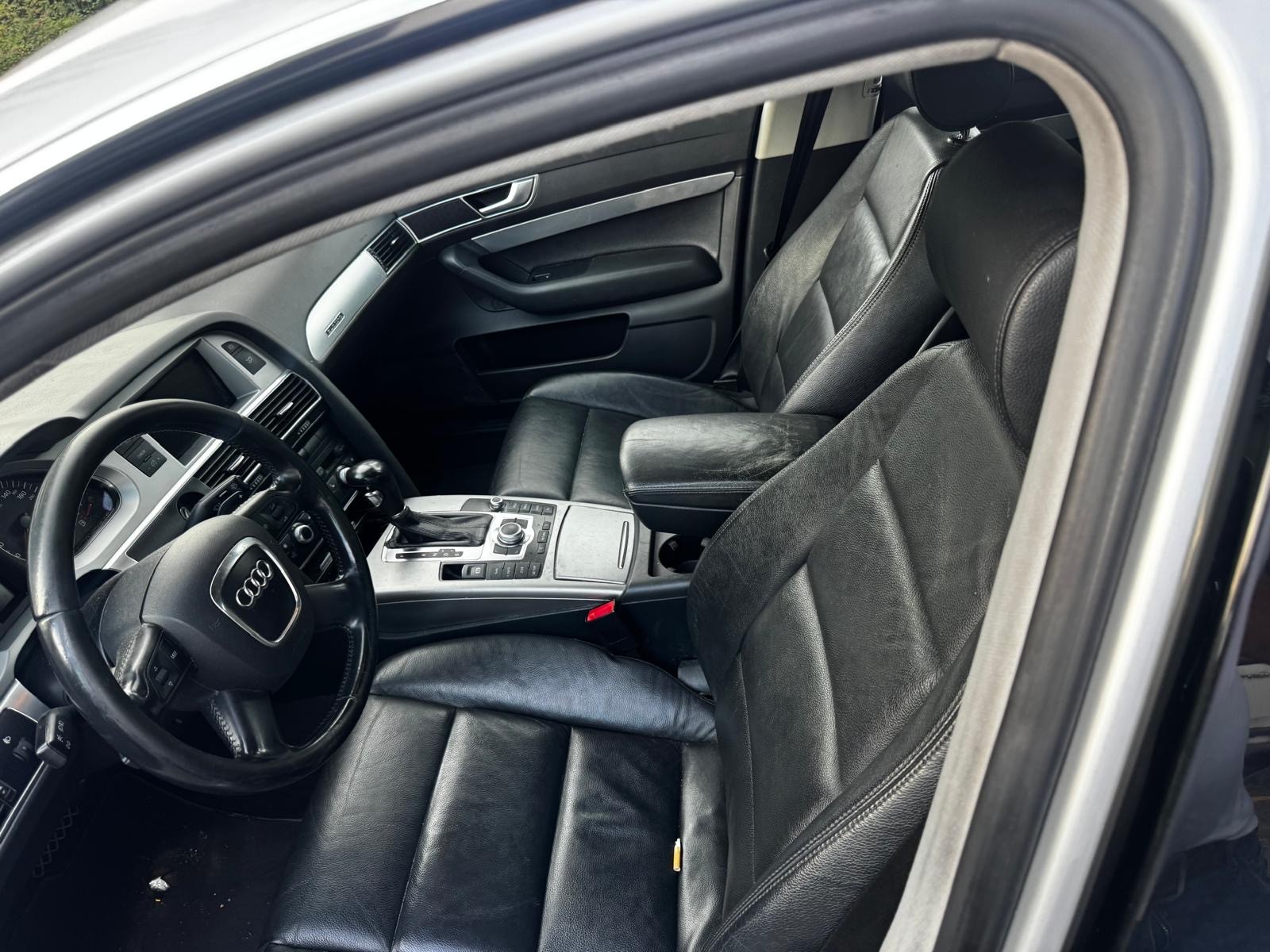 AUDI A6 Avant 3.2 V6 FSI quattro-image-9