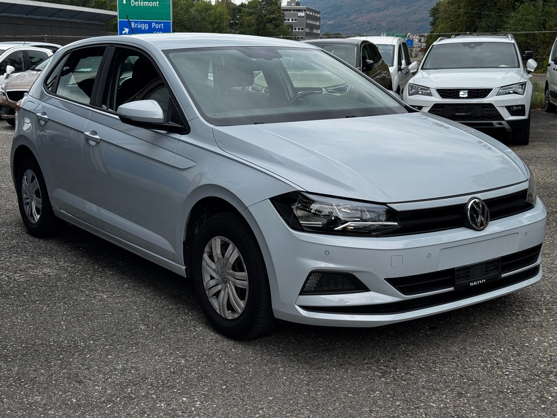VW Polo 1.0 BMT Trendline-image-2