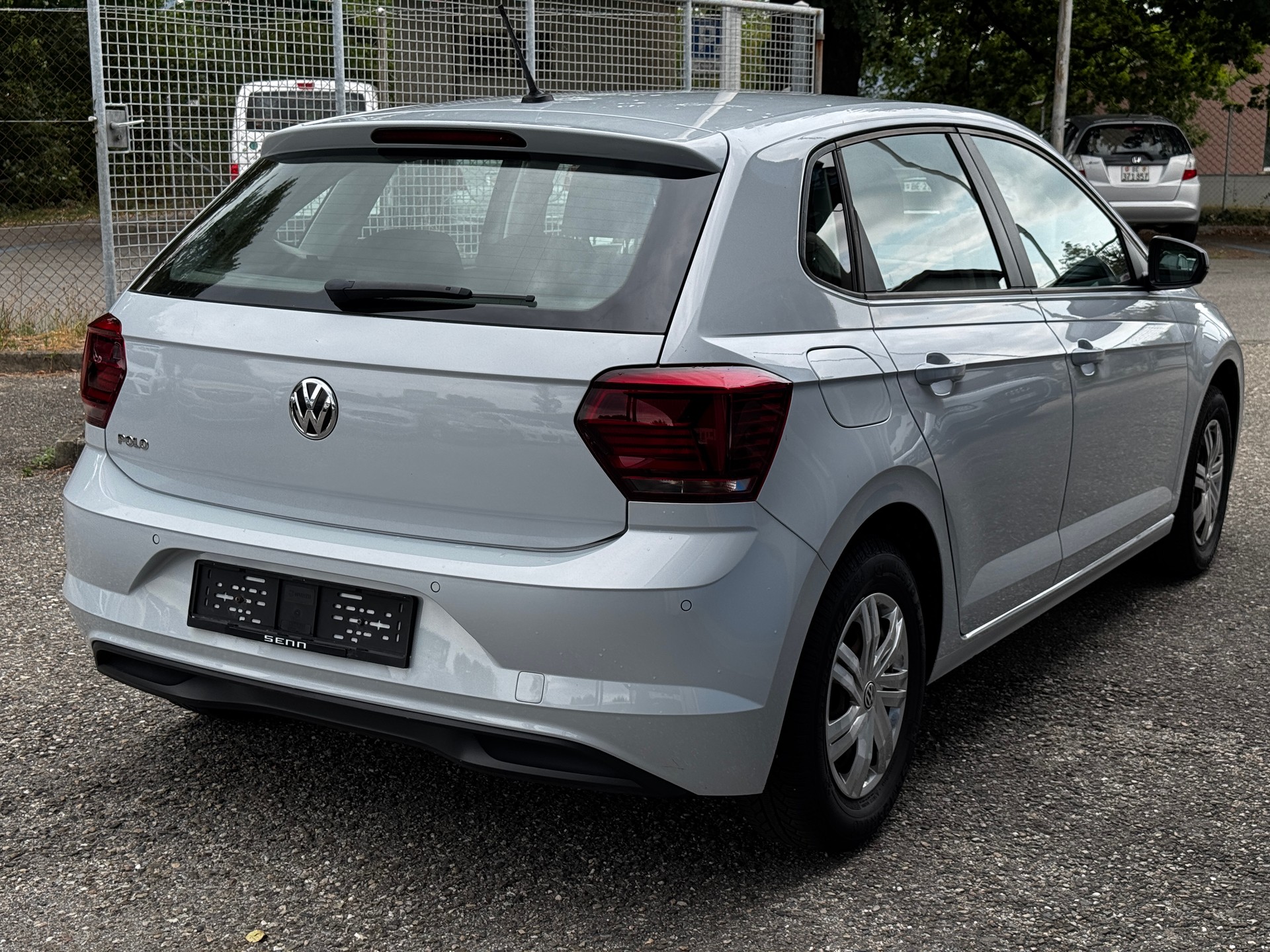 VW Polo 1.0 BMT Trendline-image-6