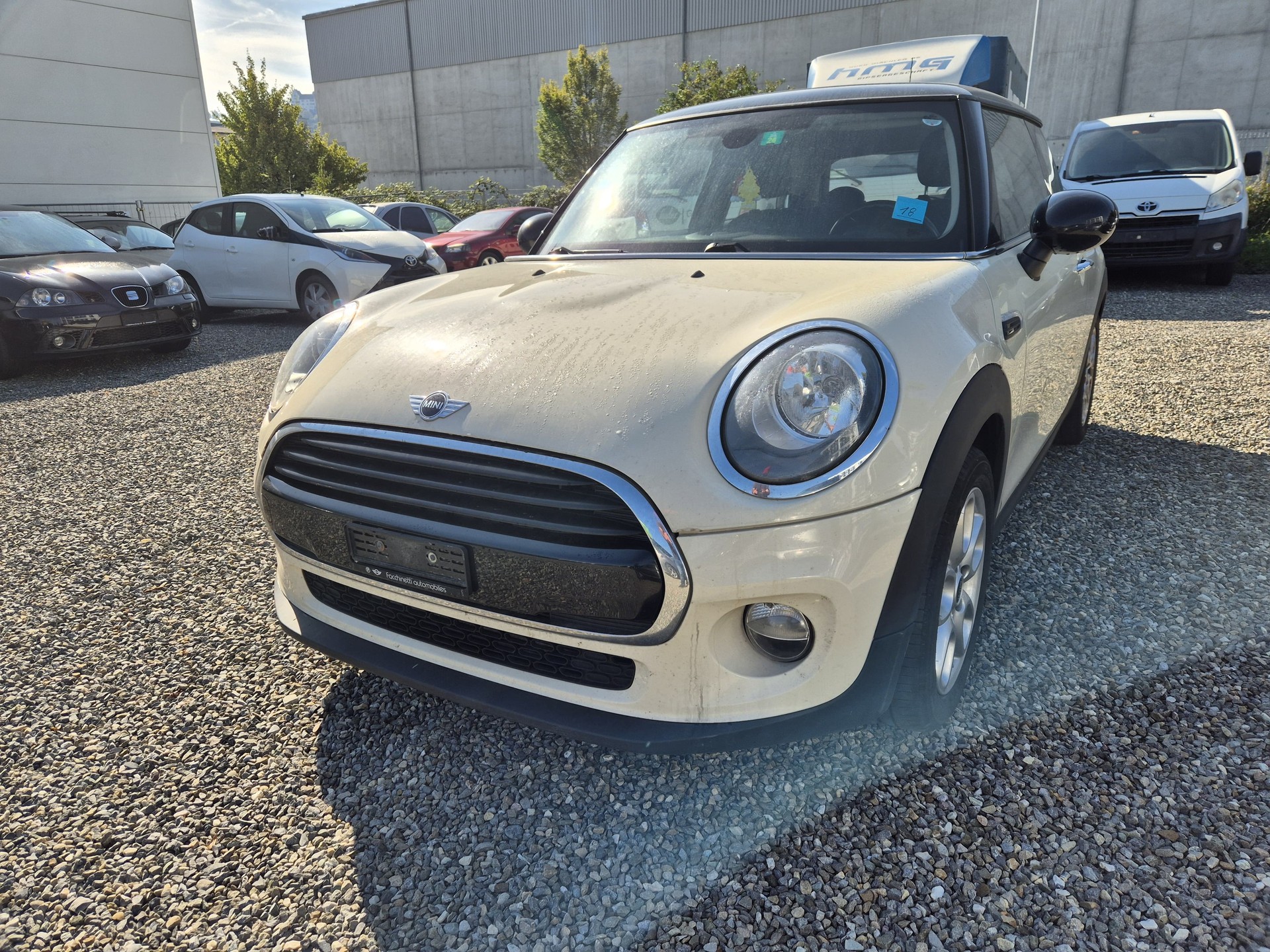 MINI Cooper Hyde Park Steptronic-image-2