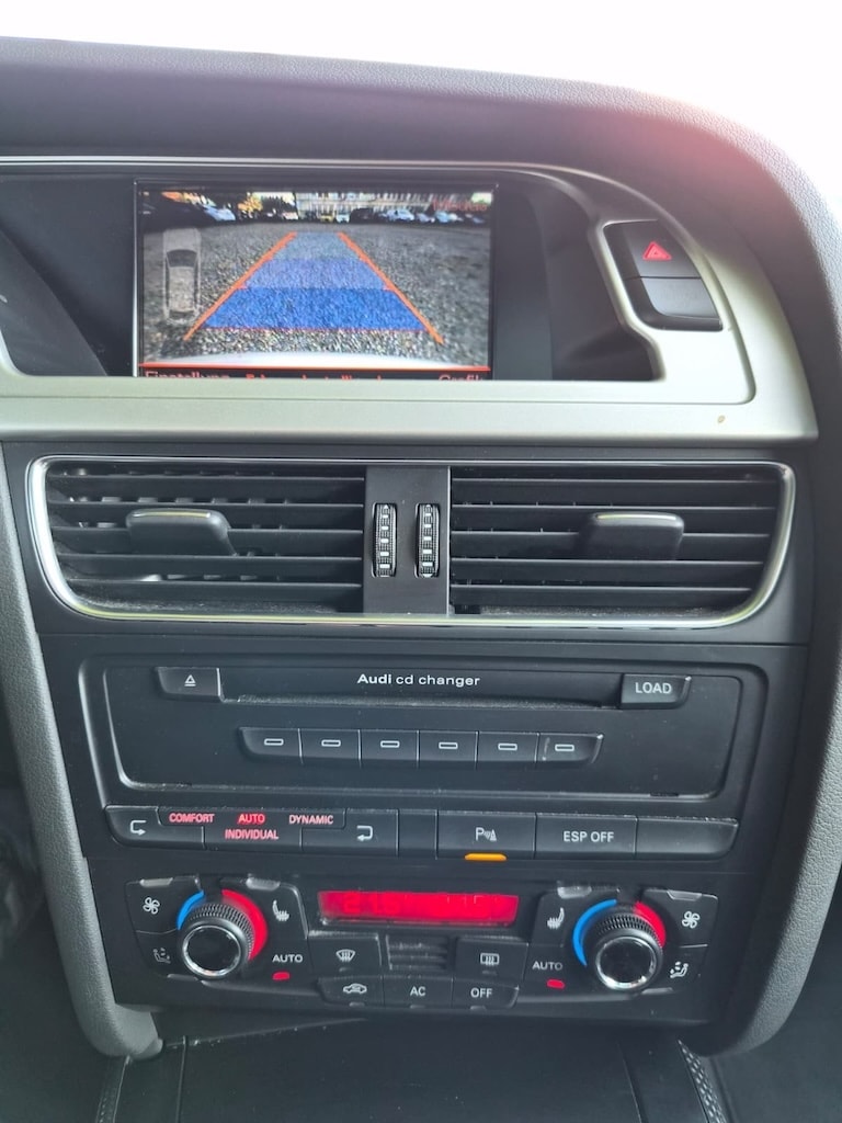 AUDI S4 Avant 3.0 TFSI quattro S-tronic-image-12