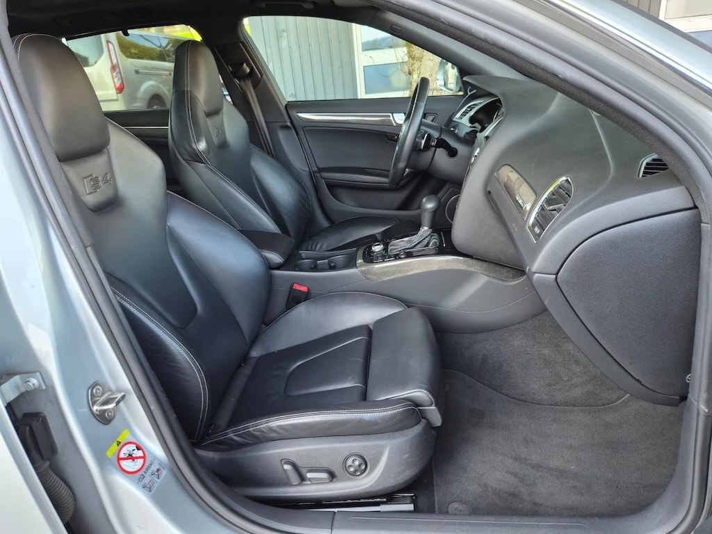 AUDI S4 Avant 3.0 TFSI quattro S-tronic-image-10