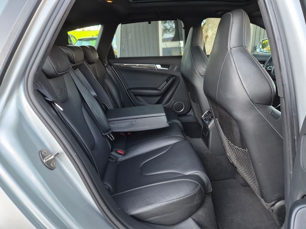 AUDI S4 Avant 3.0 TFSI quattro S-tronic-image-9
