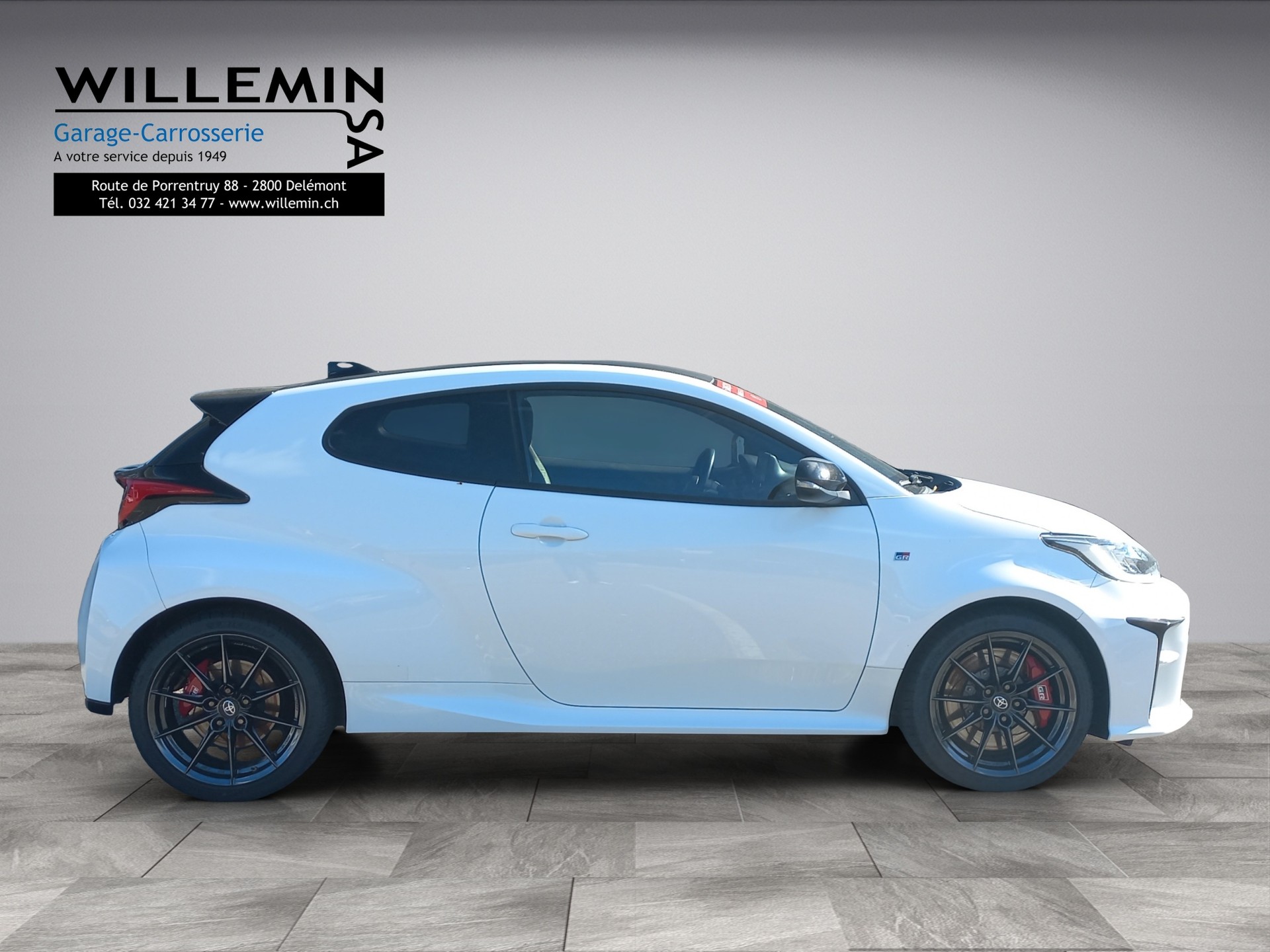 TOYOTA Yaris 1.6 GR Sport-image-2