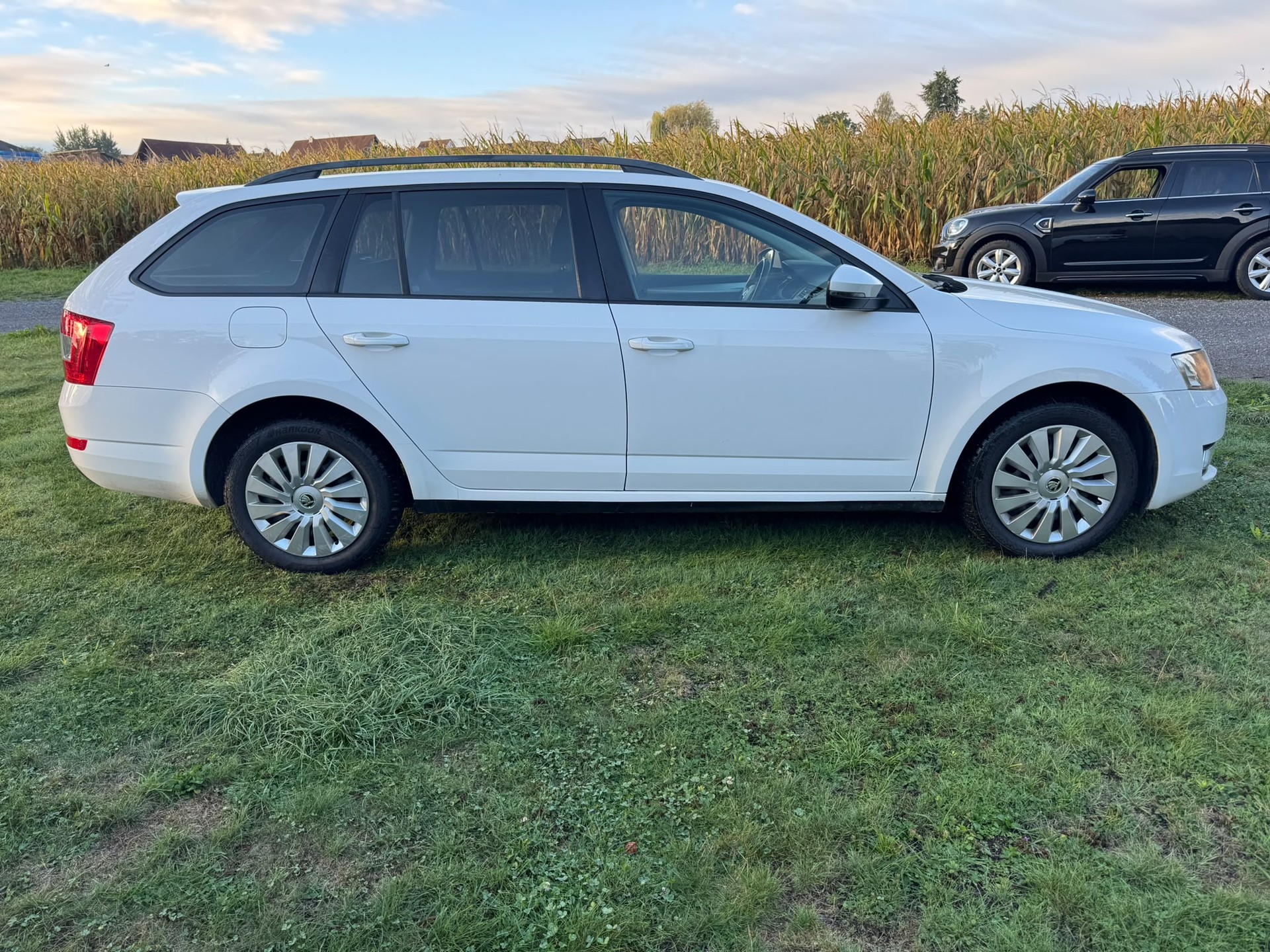 SKODA Octavia Combi 1.4 TSI Ambition DSG-image-4