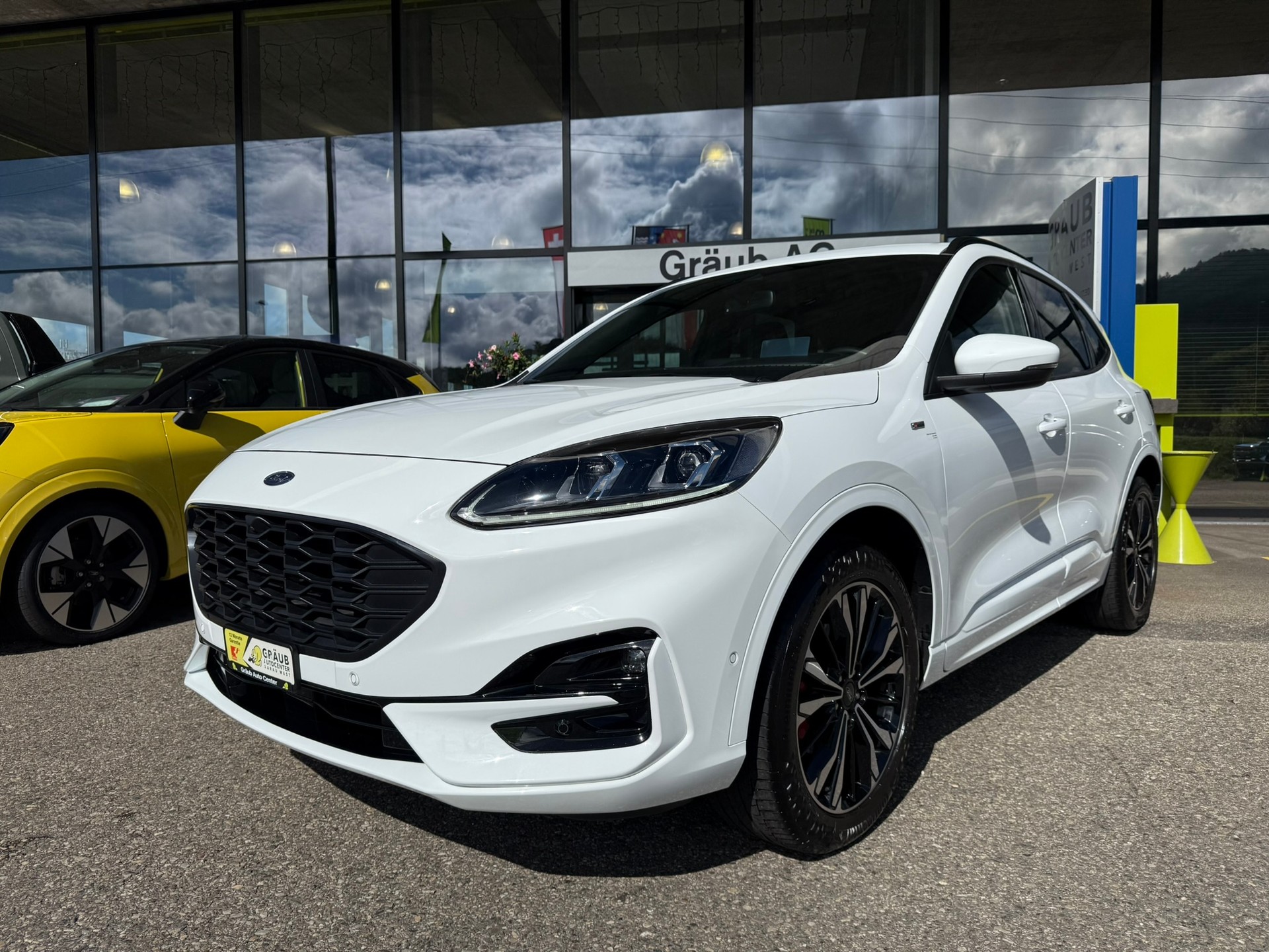 FORD Kuga 2.5 FHEV ST-Line X 4WD-image-0