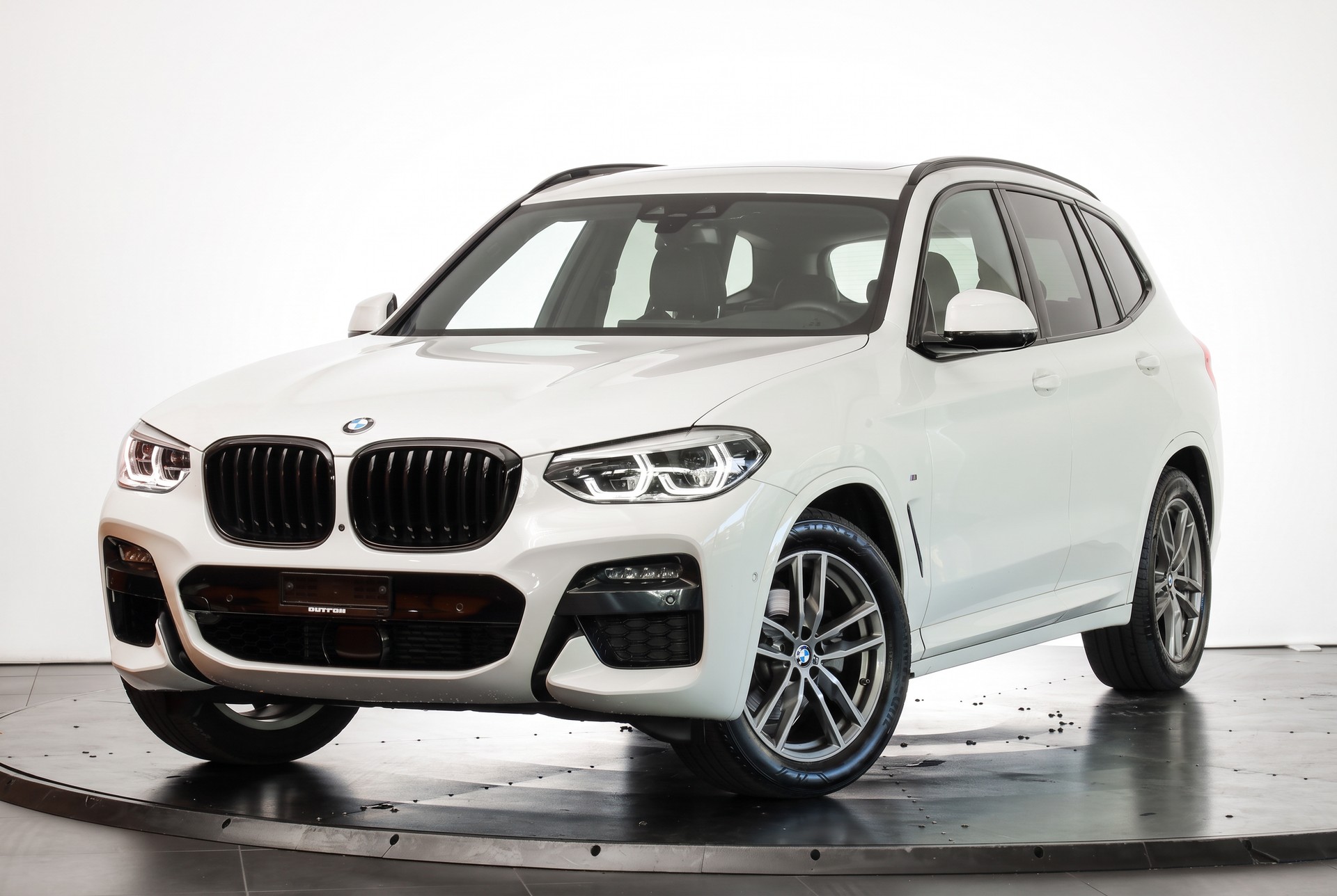 BMW X3 xDrive 20d Individual M Sport * Attelage * Driving Assistant Pro * HUD-image-3