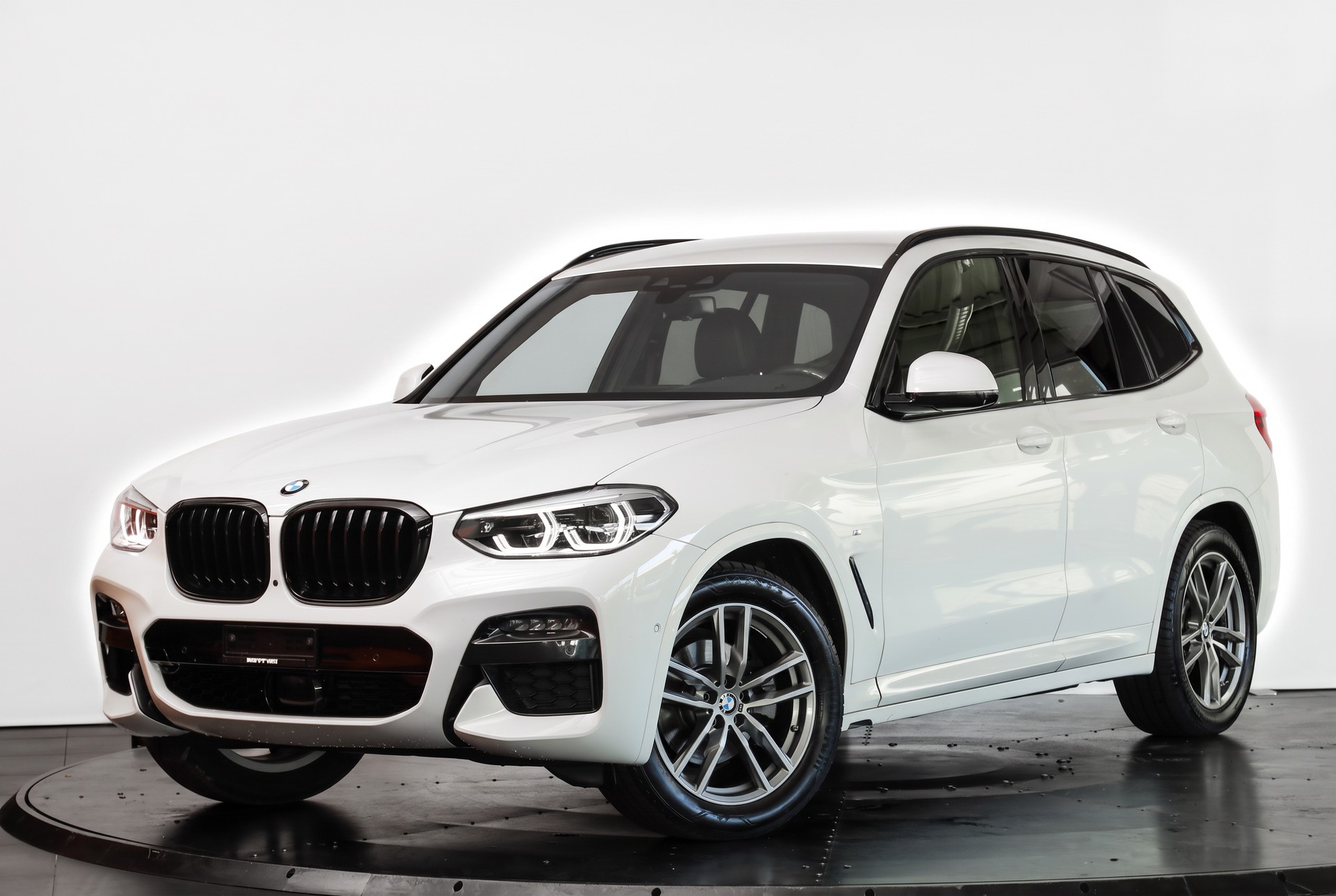 BMW X3 xDrive 20d Individual M Sport * Attelage * Driving Assistant Pro * HUD-image-4