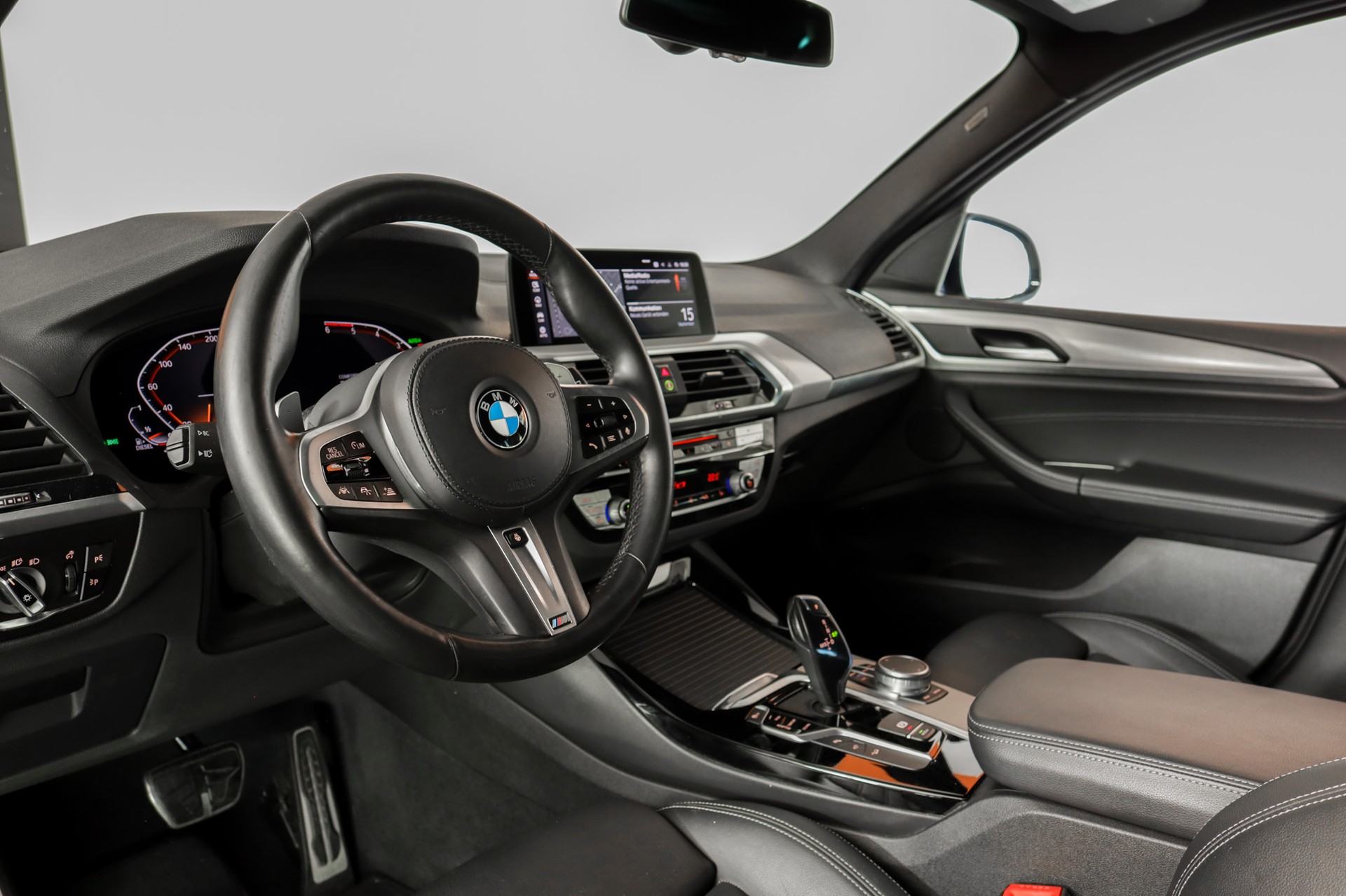 BMW X3 xDrive 20d Individual M Sport * Attelage * Driving Assistant Pro * HUD-image-9